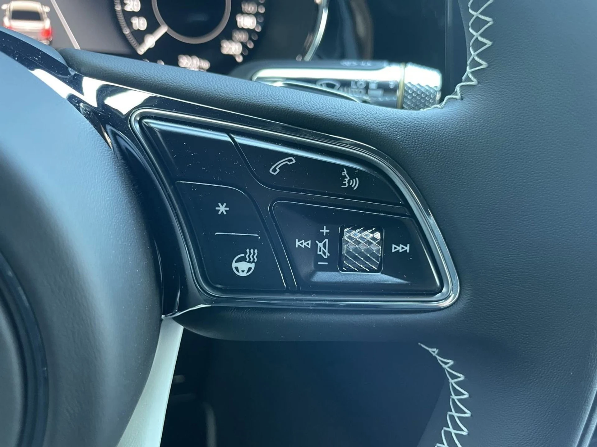 mph018_391109948_4d4a9a0584c194d1020377d04e7141cex_7d04e1656f