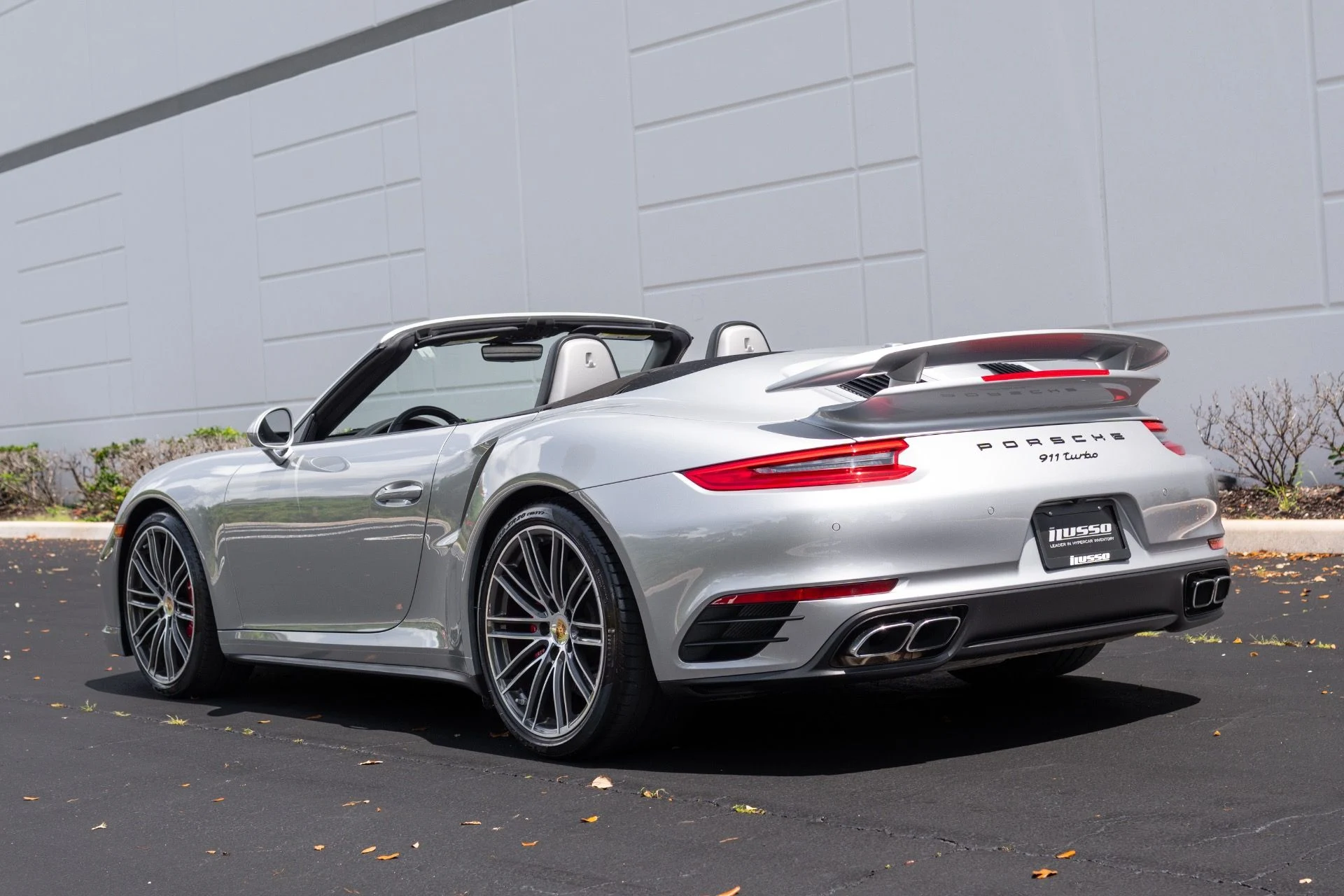 mph018_3916995478_Used_2019_Porsche_911_Turbo_1775252644_05b7cf0263