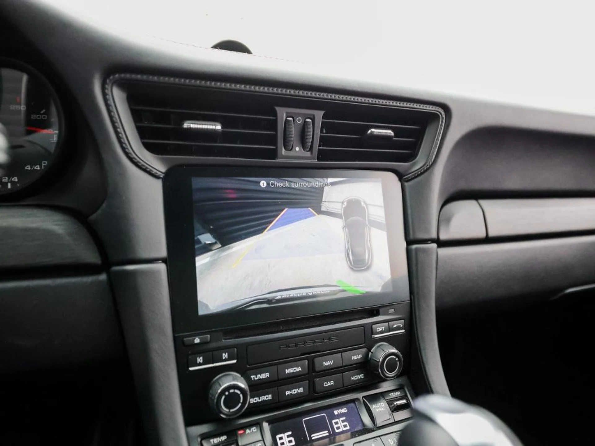 mph018_3919768428_O1_X2_Om_Fd0_BCY_k1gl5_Tx_ZNW_5e_GQ_26d1a49187