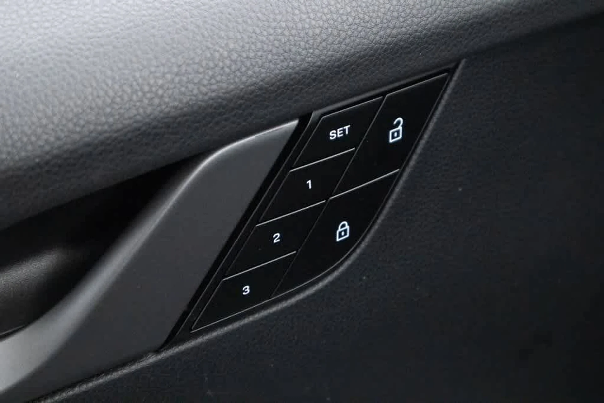 mph018_3921410503_ad7060ab459fd2ea869640137c93ab3cx_3948f58fce