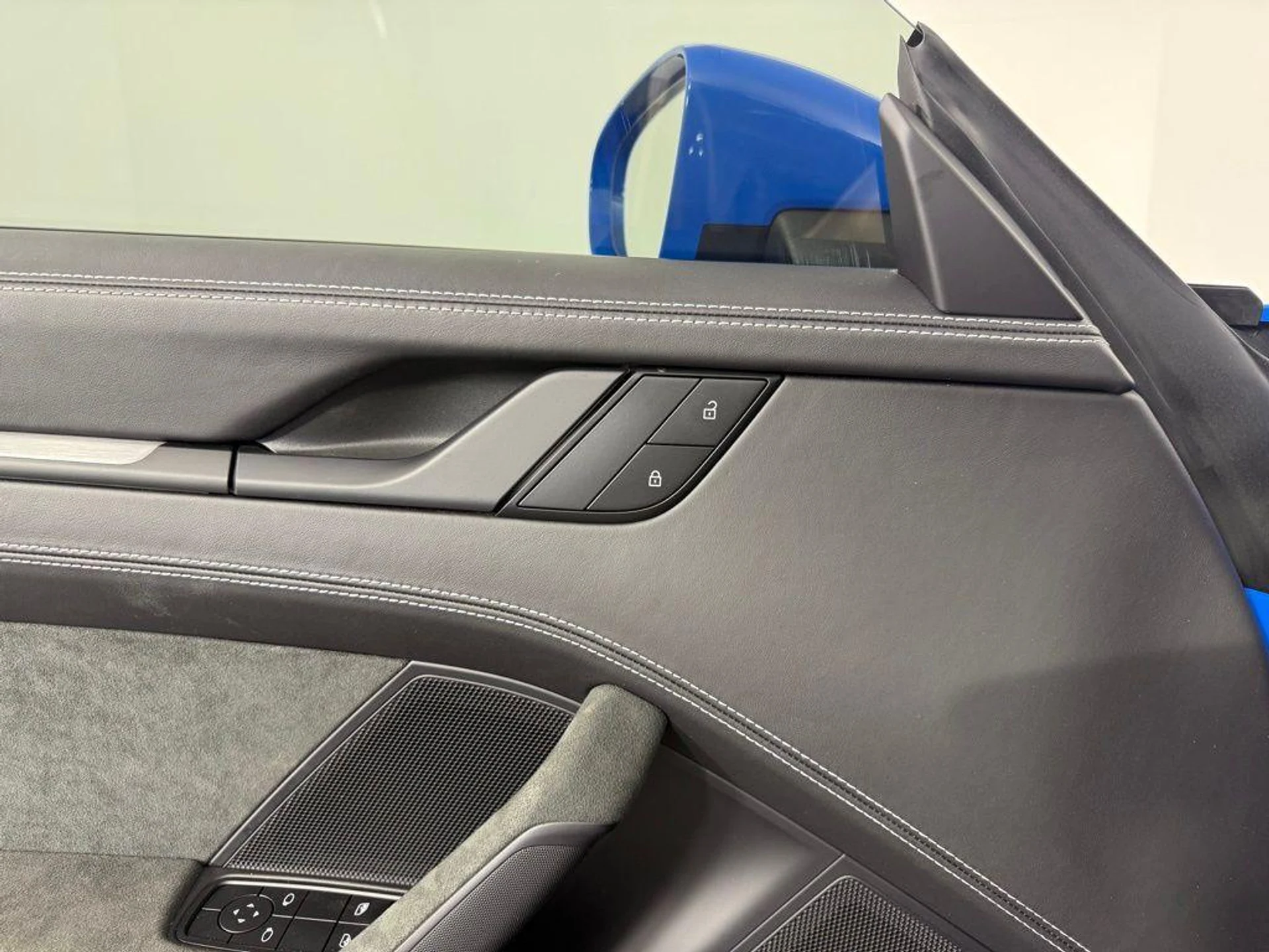 mph018_3921903762_3o_Qv_S_Nw_UB_9u17_X25_Zuzd_Dvm_Y_Rsk_8e1f7f7019