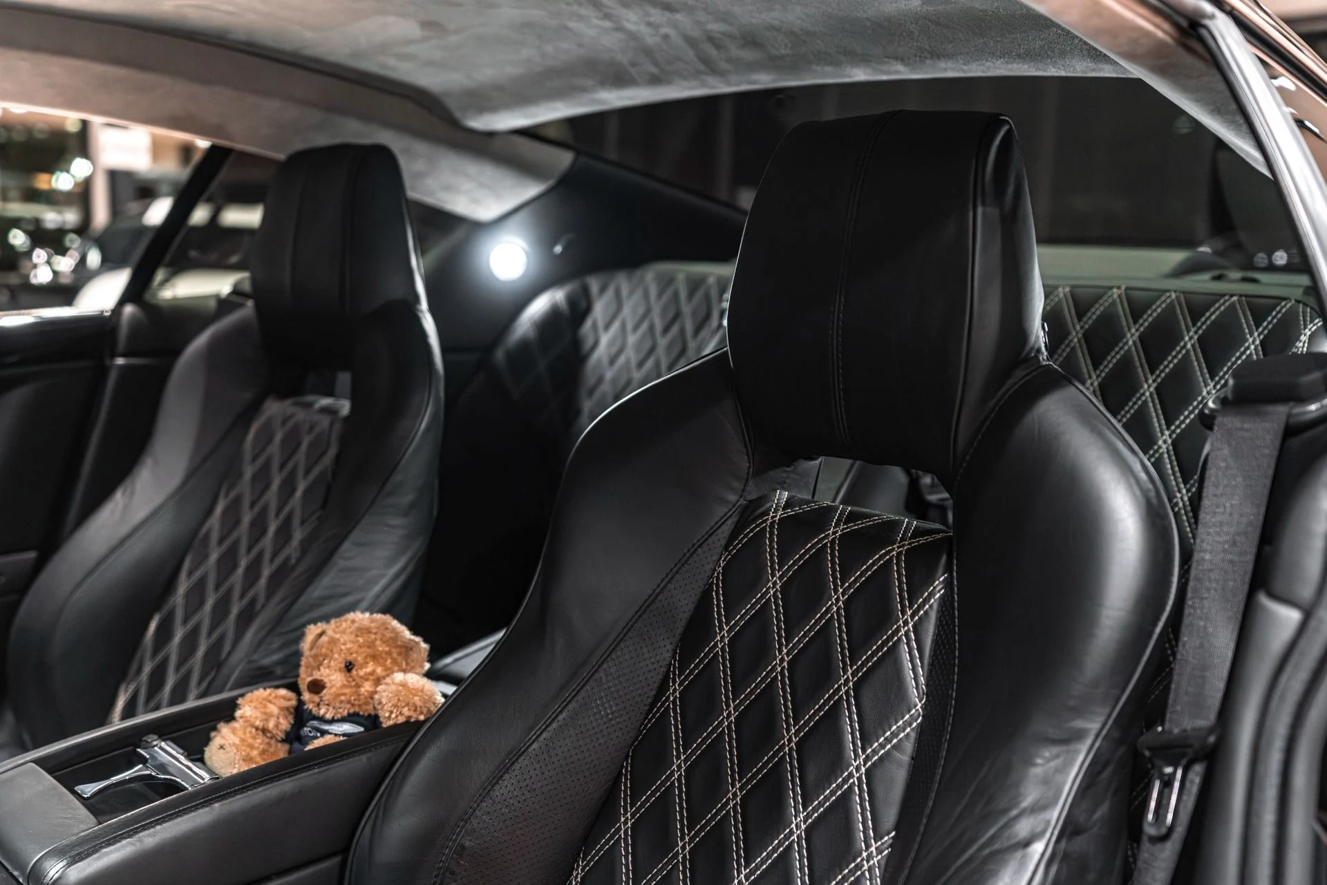 mph018_3922626201_13205_p19_l_a0719d2db9