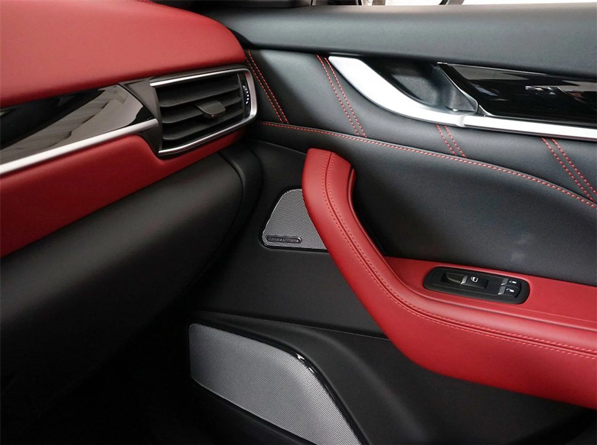 mph018_3932236001_d103f7204b4025d9ef7885b75a2a25ce_7099471e87