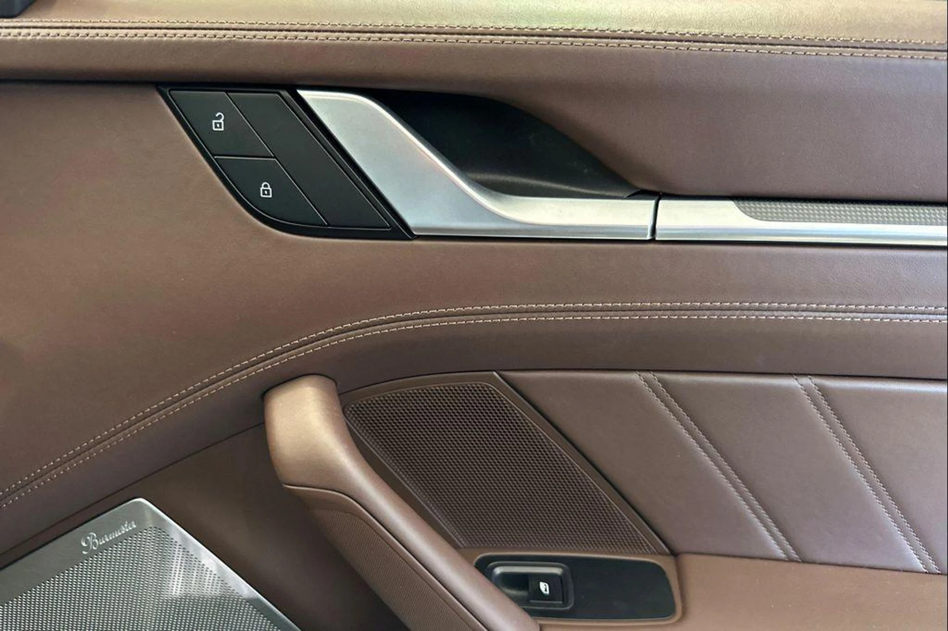 mph018_3934031456_u4_SOFBP_9_Cbf_N8_An7e_O3_M0lm5lo_b9896651a0