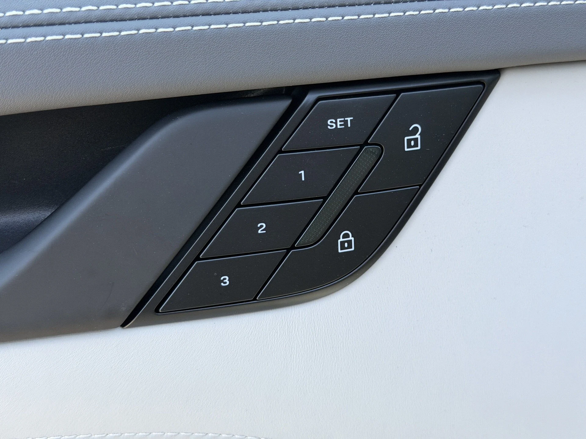 mph018_394014416_f59963d7cb10cbe74c63b8e1616cead6x_ae48ad8414