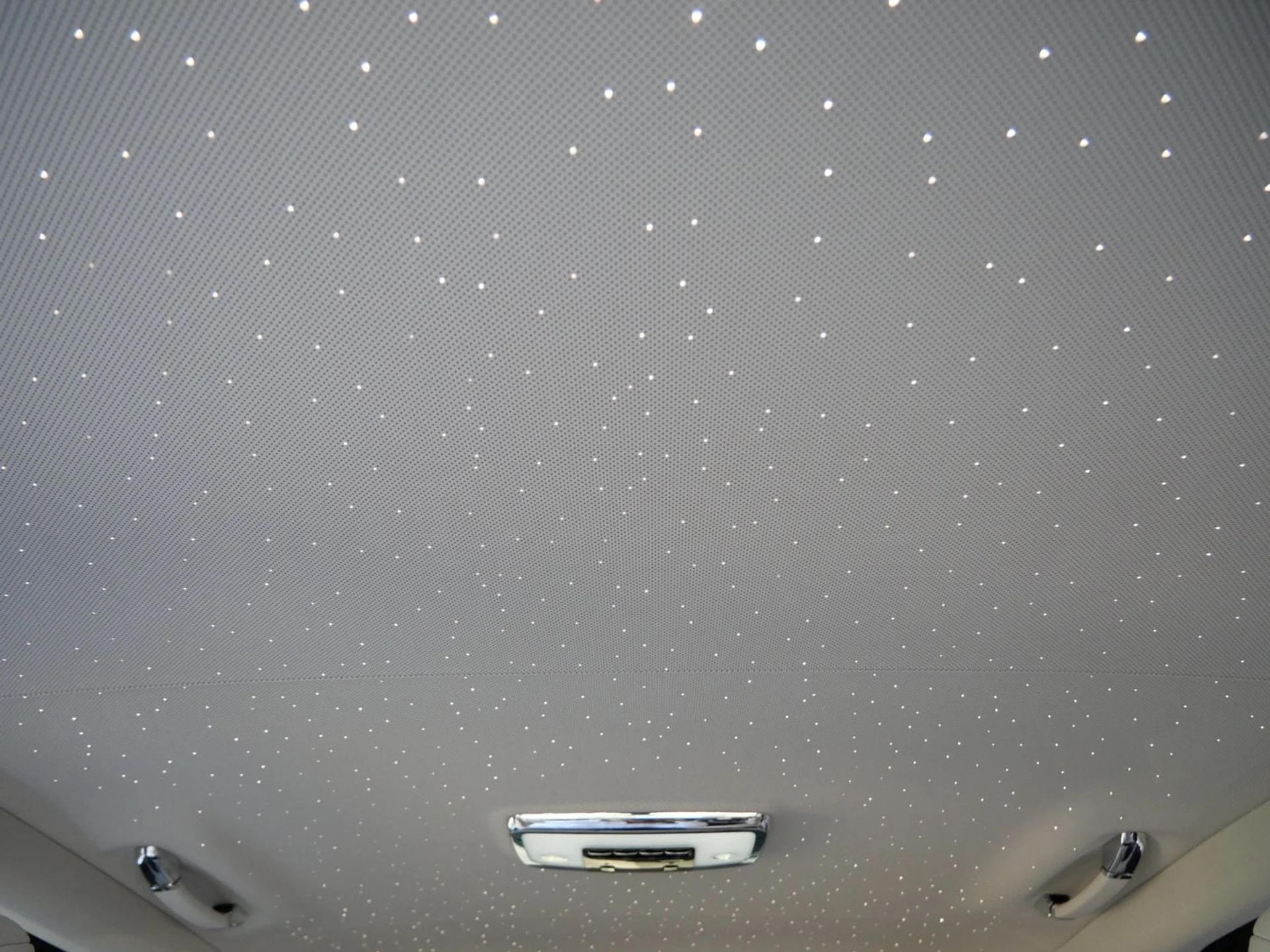 mph018_394304535_9a3743b1efe7ba93c667070d6f1ab7aex_b2b3ece09f