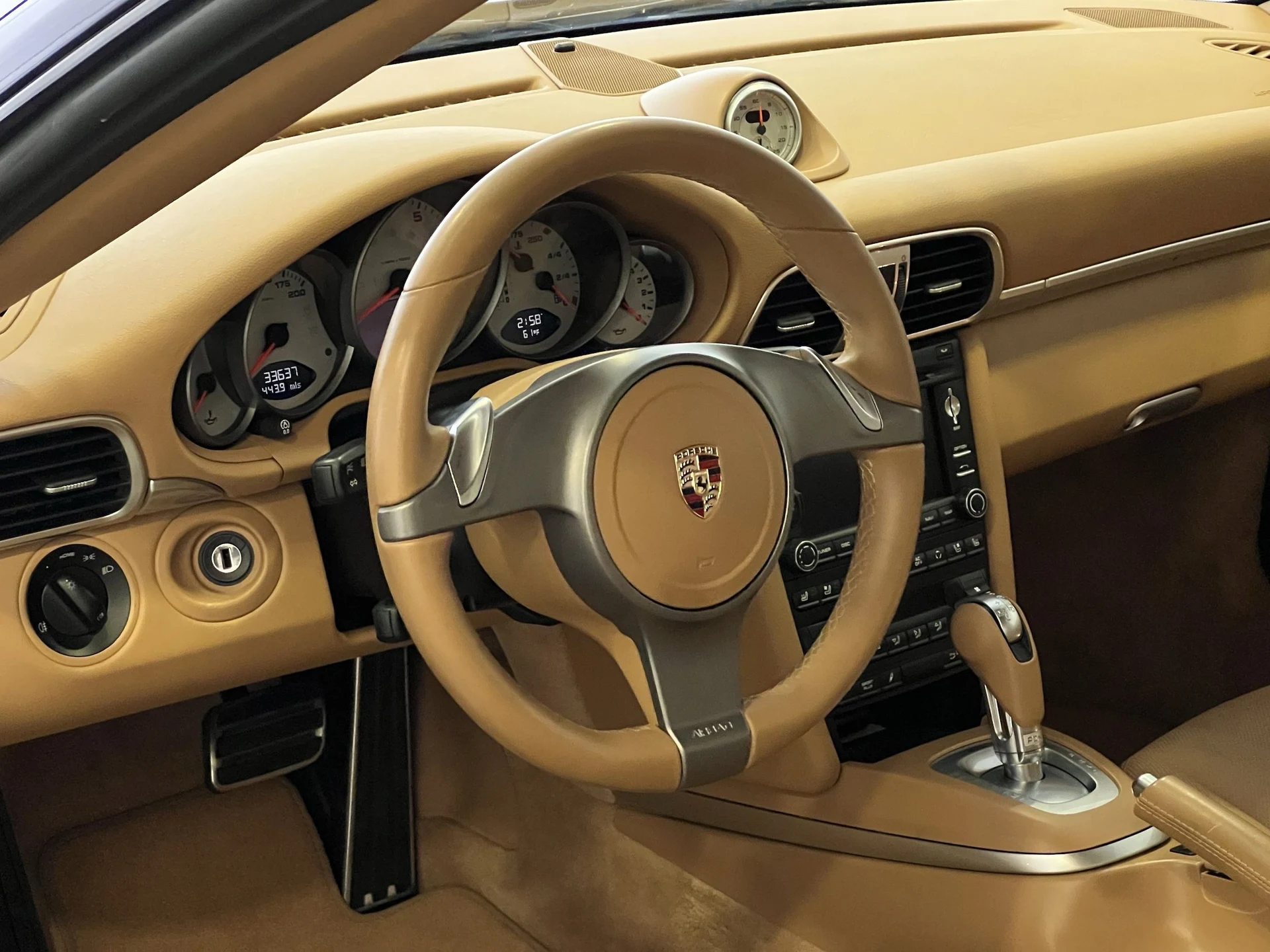 mph018_395116649_3ee98ba9cd2a5fa904e5a177eff927f6x_24eb1e02f0