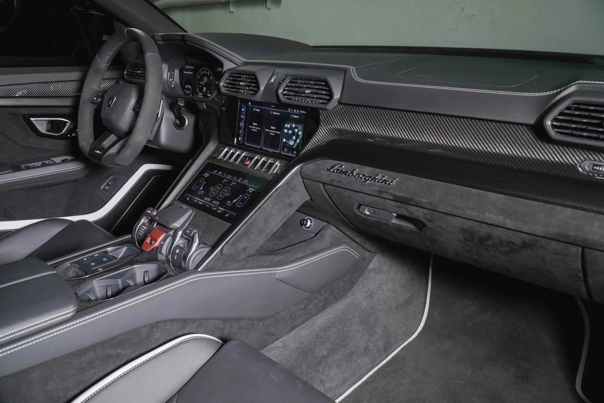 mph018_3956489231_Used_2024_Lamborghini_Urus_Performante_1788650545_97cf4a8b0f