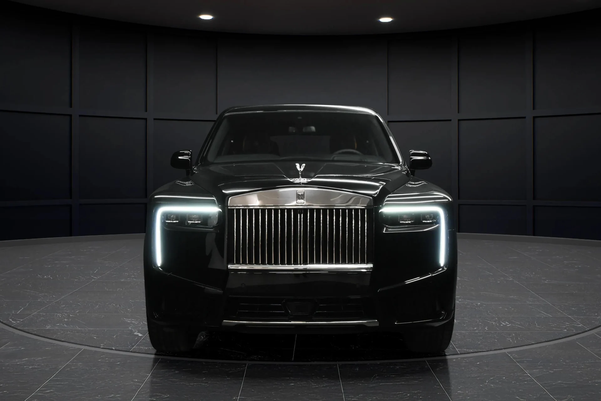 mph018_3956824403_facb8d9e_81e9_4146_a727_578af1c76769_202520_Rolls_Royce20_Cullinan20282502729_17_21d4b1bd20