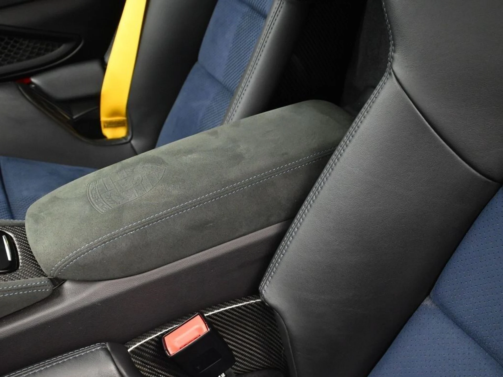 mph018_395832334_4f14b47876f65b7835486a1b23ed5d5dx_90f0b5afd2