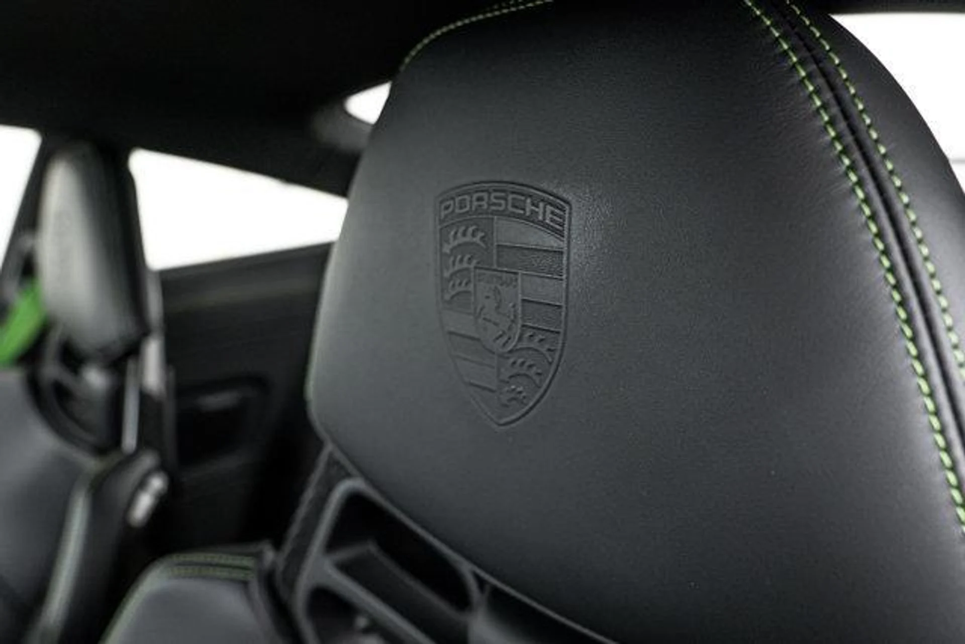 mph018_3963506848_y_RF_9x_Iqk_C_Djcxv_XRT_5_Vmt_QM_Zxg8_0ab51426ce