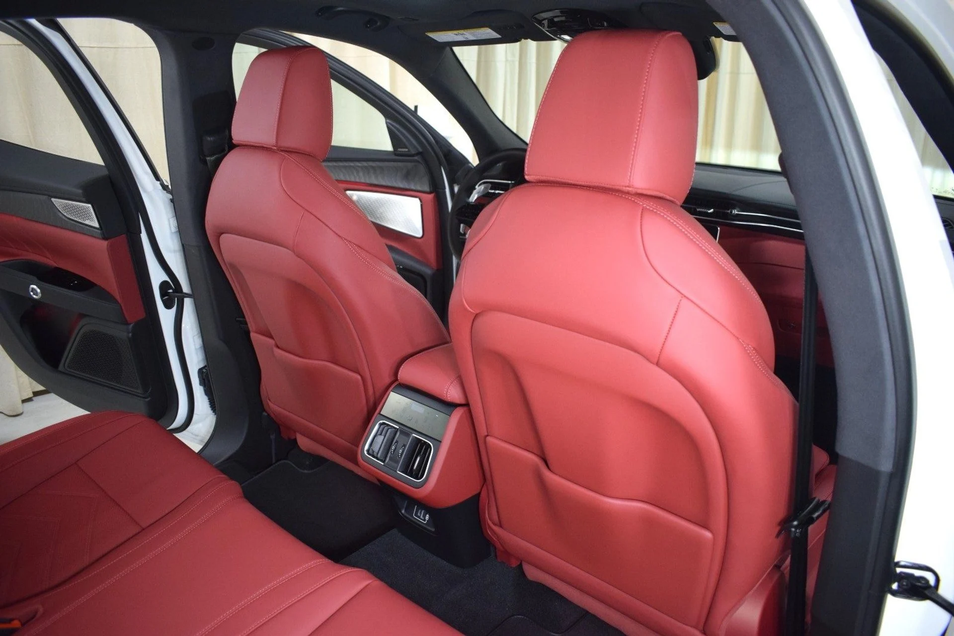 mph018_3978286796_6ba7b6ee00e7a04100a5b98e3897c03dx_88e76b0b47