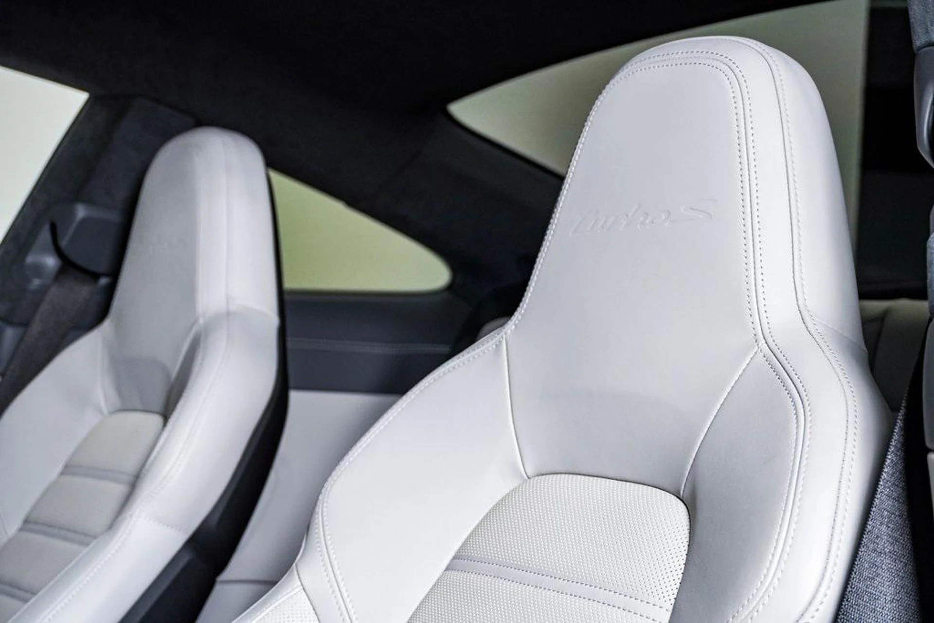 mph018_3978773872_mx_B_Qo_Ve_Ew_H5_P_Oq8_Mv_Wb_O_Equd7z_I_f7c6b443b1