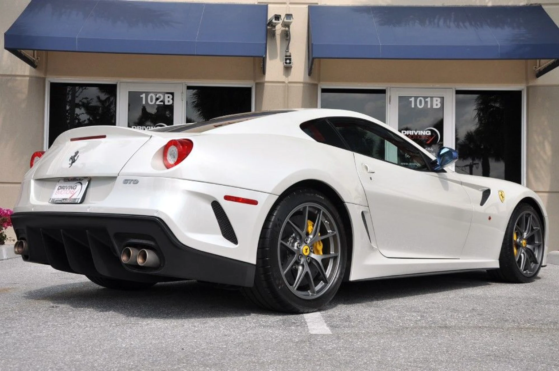 mph018_3982229825_81_p19_l_f6cc67877f