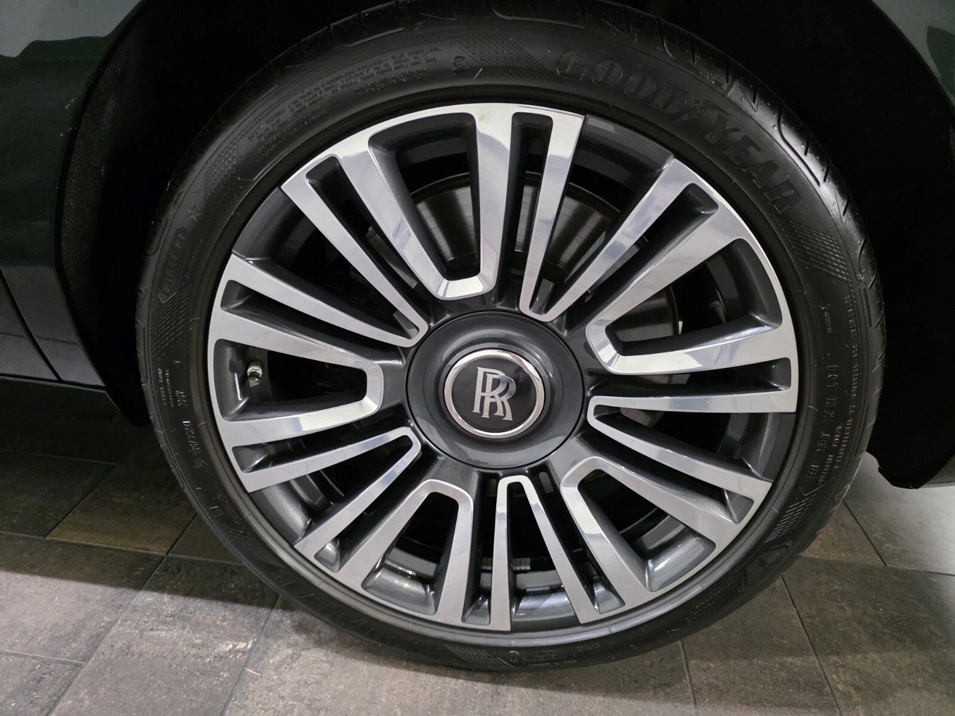 mph018_3985781970_ab65fc4f3bea8a767bc284590b0a4733_e1355f153d