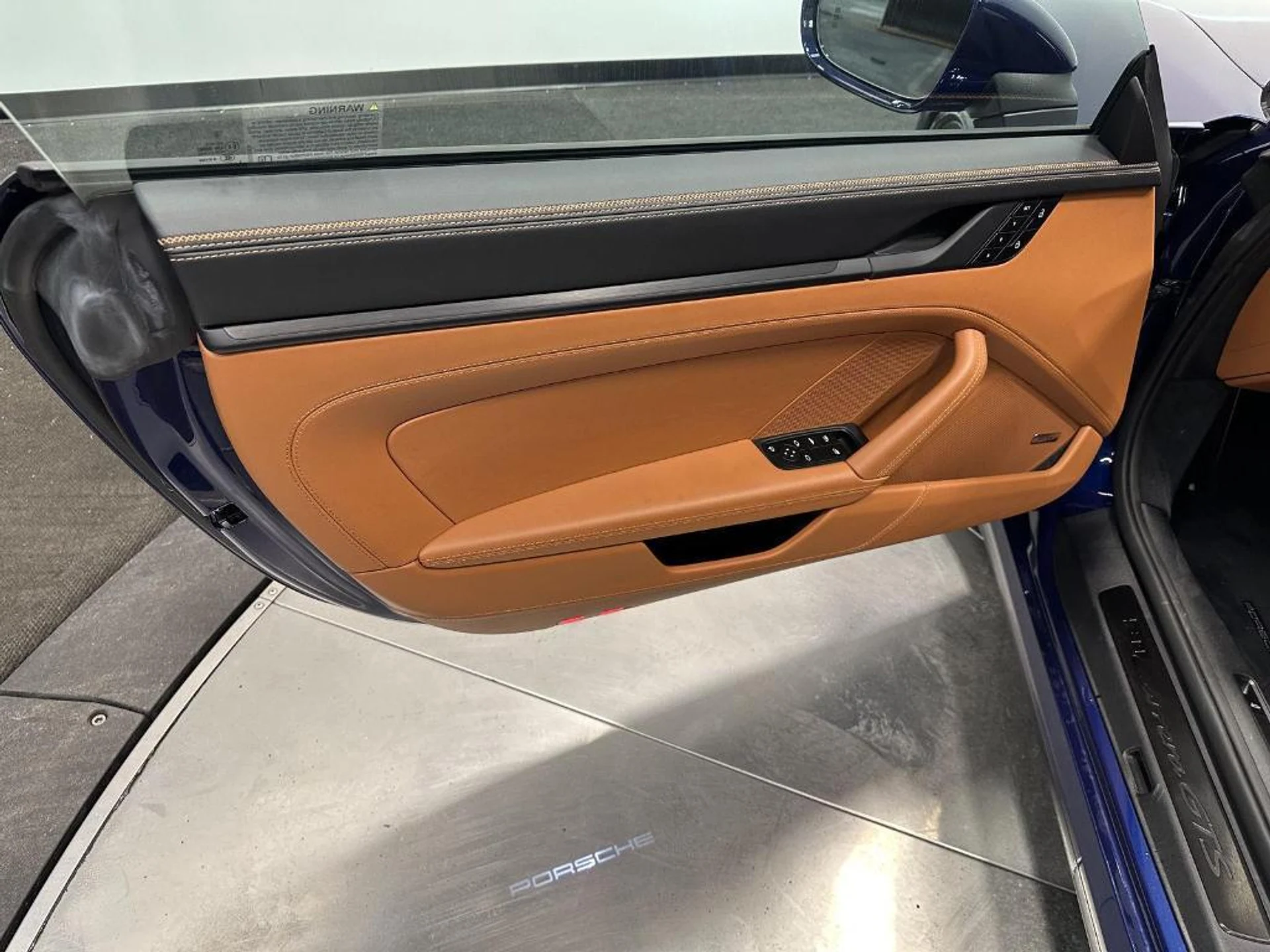 mph018_3985969831_u_Ky_PND_Kj4viqyx_J0l_Wemrj_RWS_4_M_08de935eb0