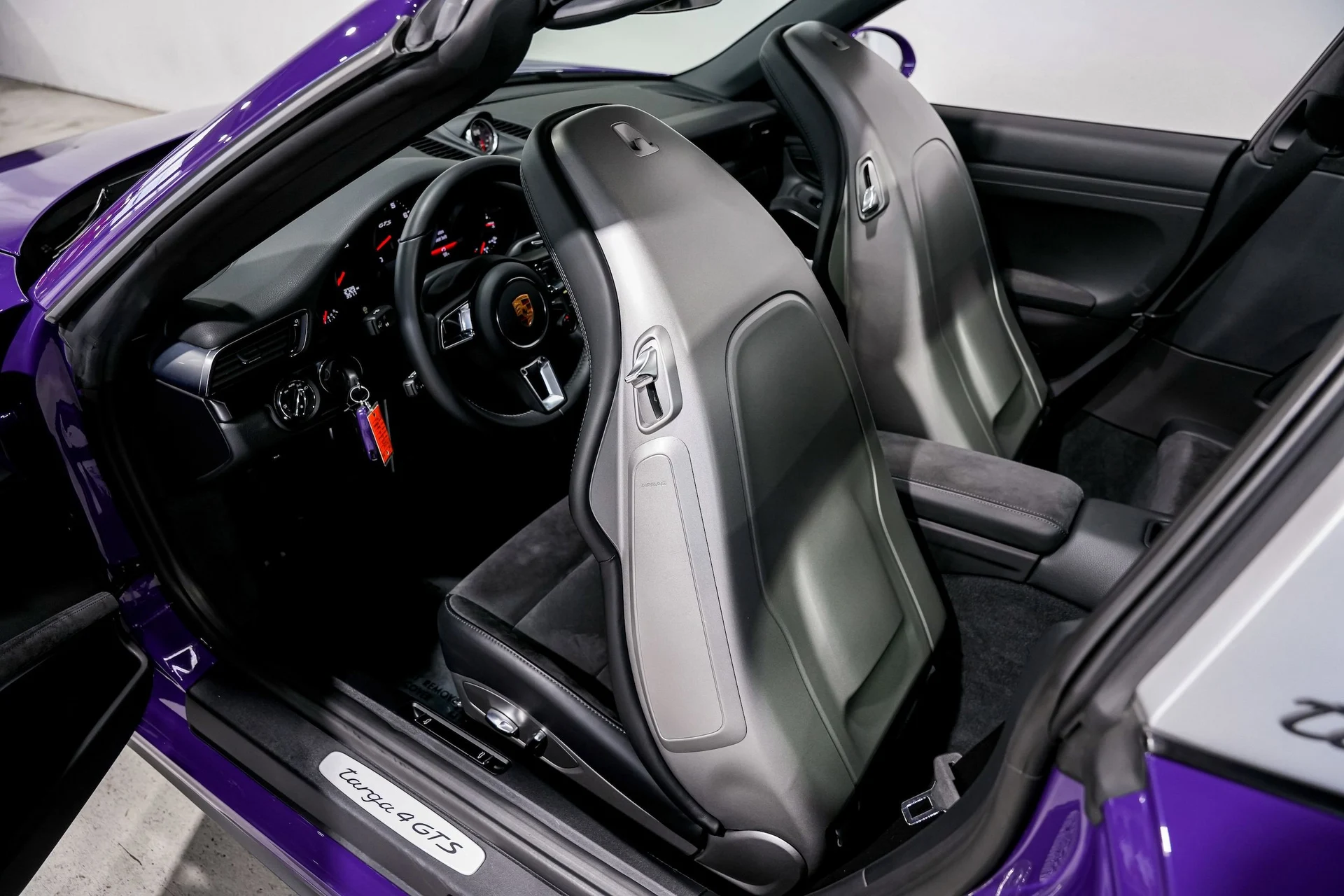 mph018_3987798045_d68240d6888edd071133ffe683c3dde1x_930e0d58bd