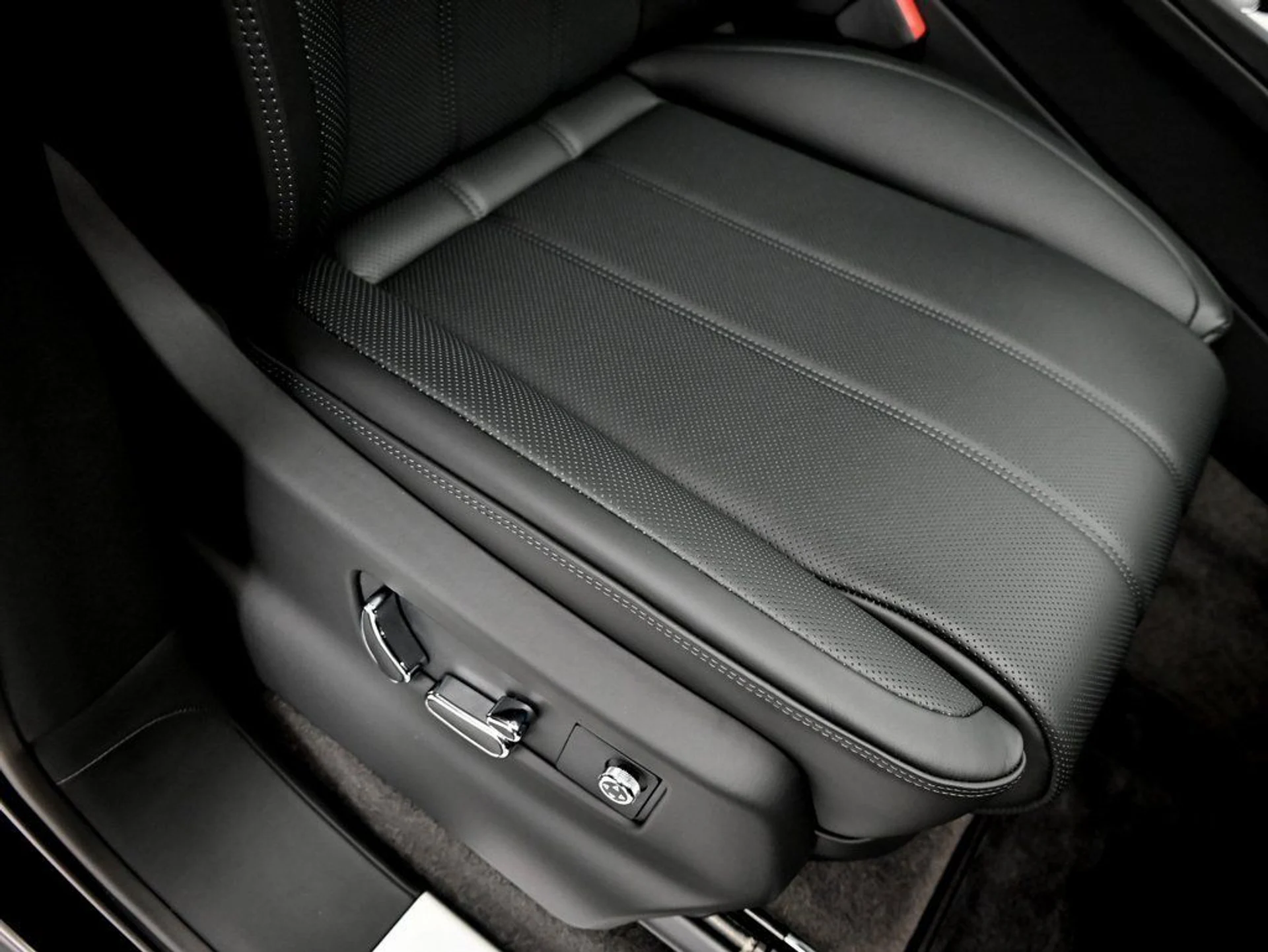 mph018_3999337376_47a6370b381079079dc74cb5e93ddbce_5b60334d25