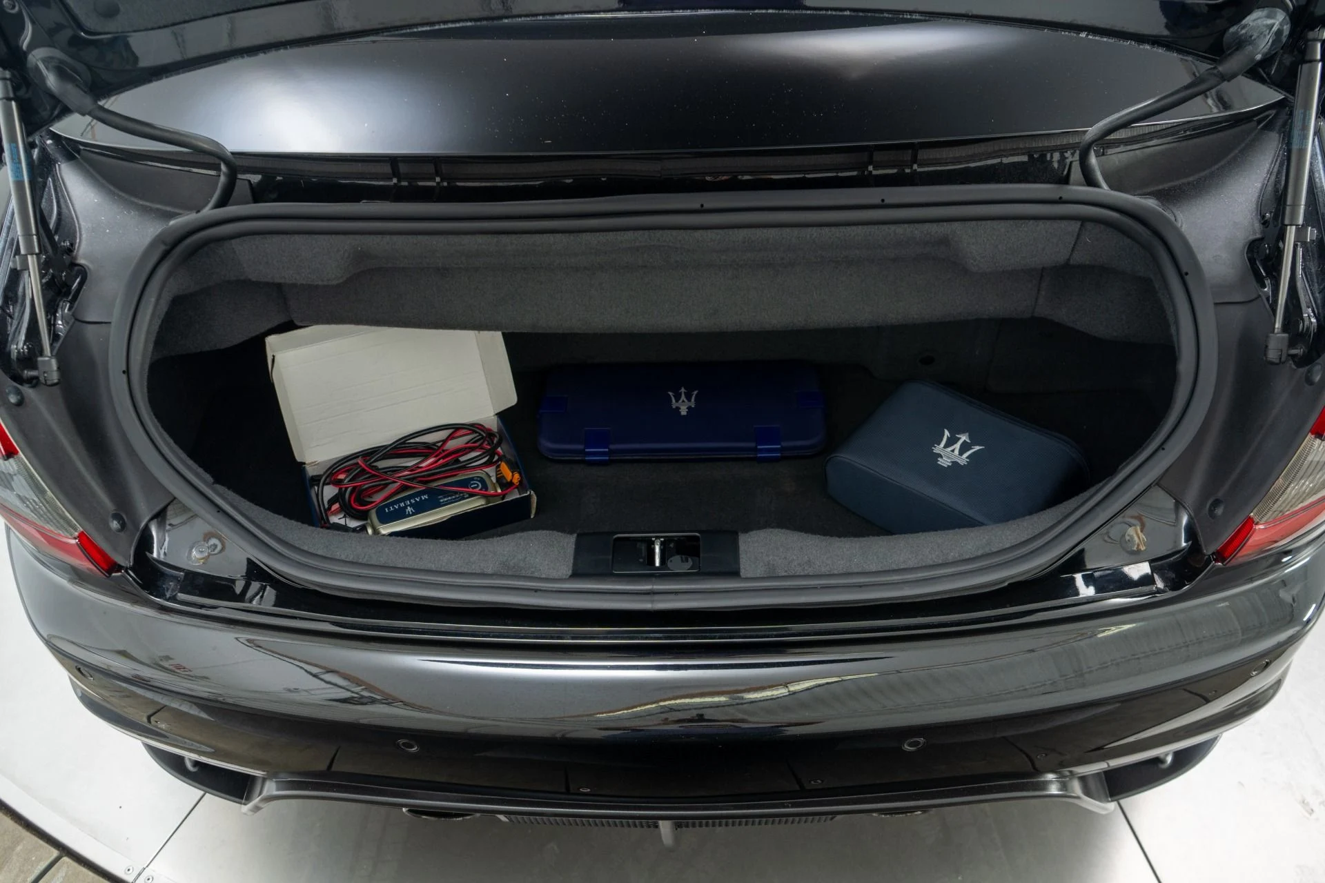 mph018_3999568137_Used_2014_Maserati_Gran_Turismo_Convertible_MC_Special_Order_Paint_Sport_Exhaust_1776271961_50c6aee809