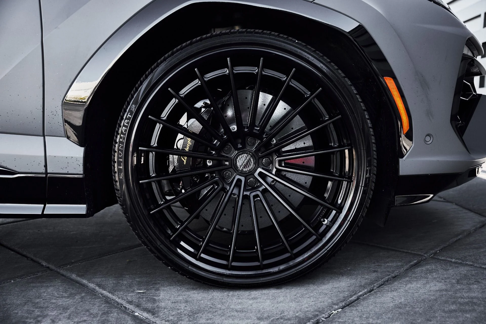 mph018_3999636928_Used_2025_Lamborghini_Urus_SE_1778289196_476c8371f2