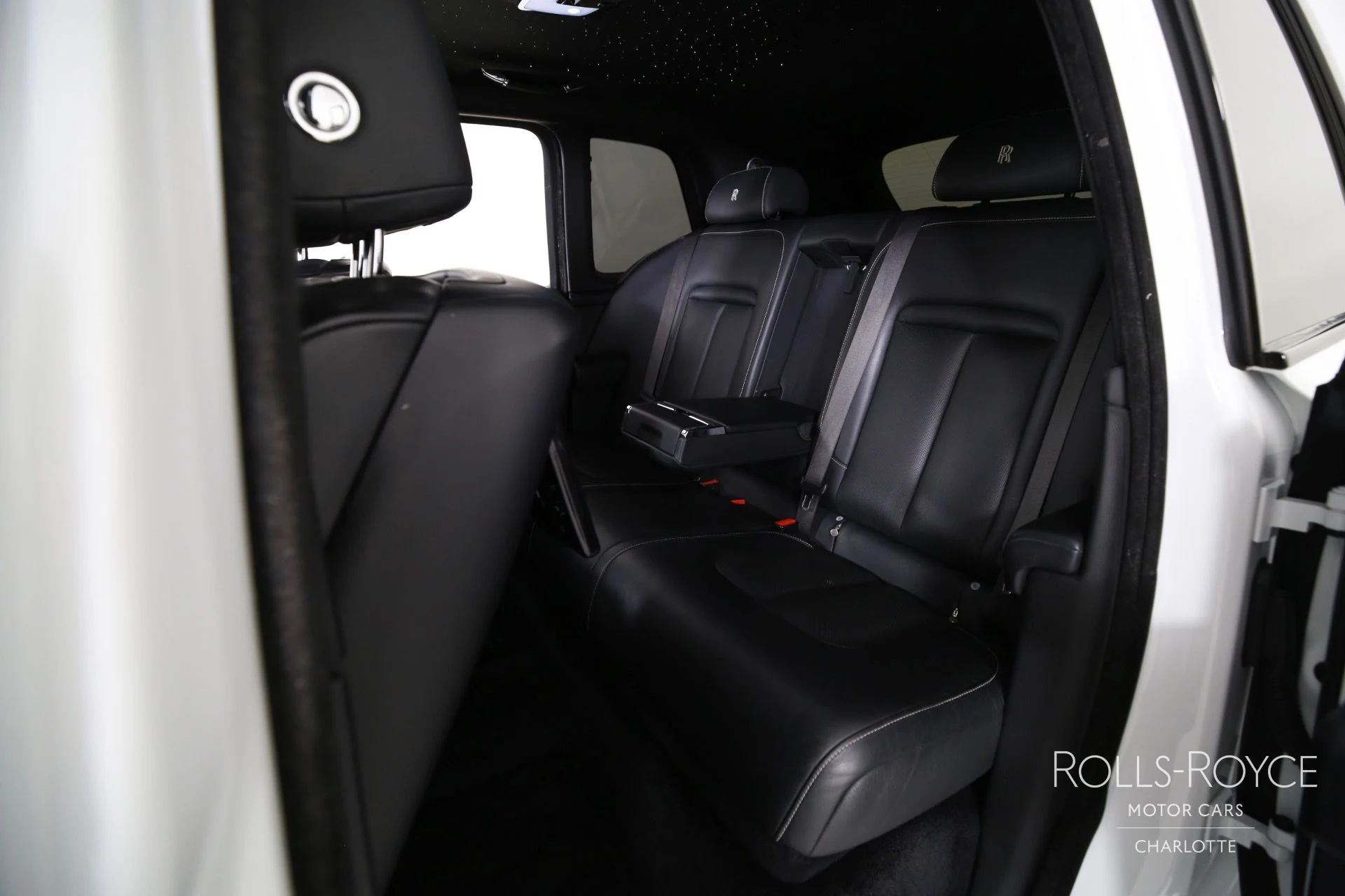 mph018_4002148640_Used_2020_Rolls_Royce_Cullinan_1750950377_318089f6f1