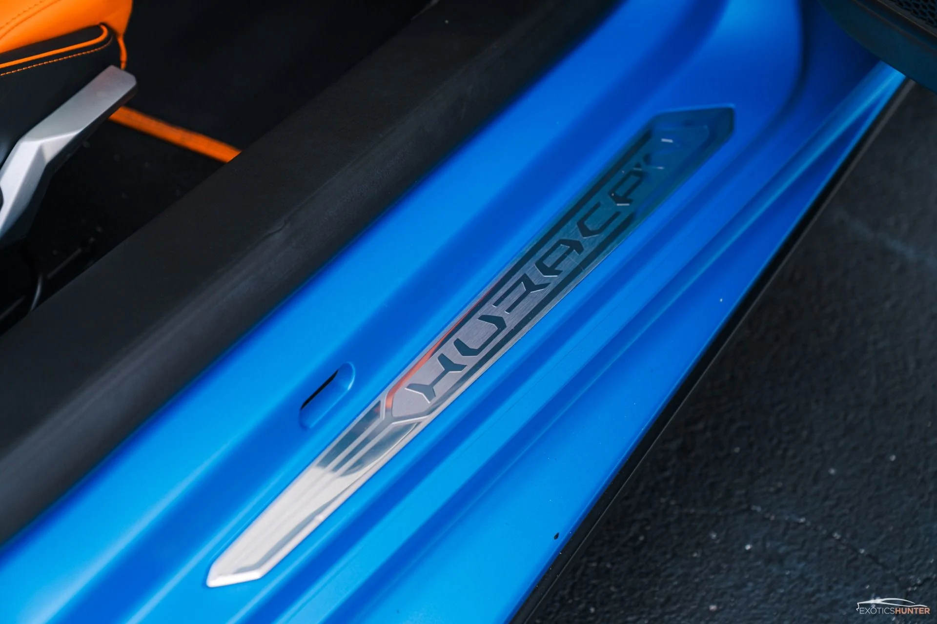 mph018_4008518549_Used_2020_Lamborghini_Huracan_EVO_Blu_Aegeus_Matte_Paint_w_Orange_Leather_Sensonum_Audio_1781046244_de37e051ea