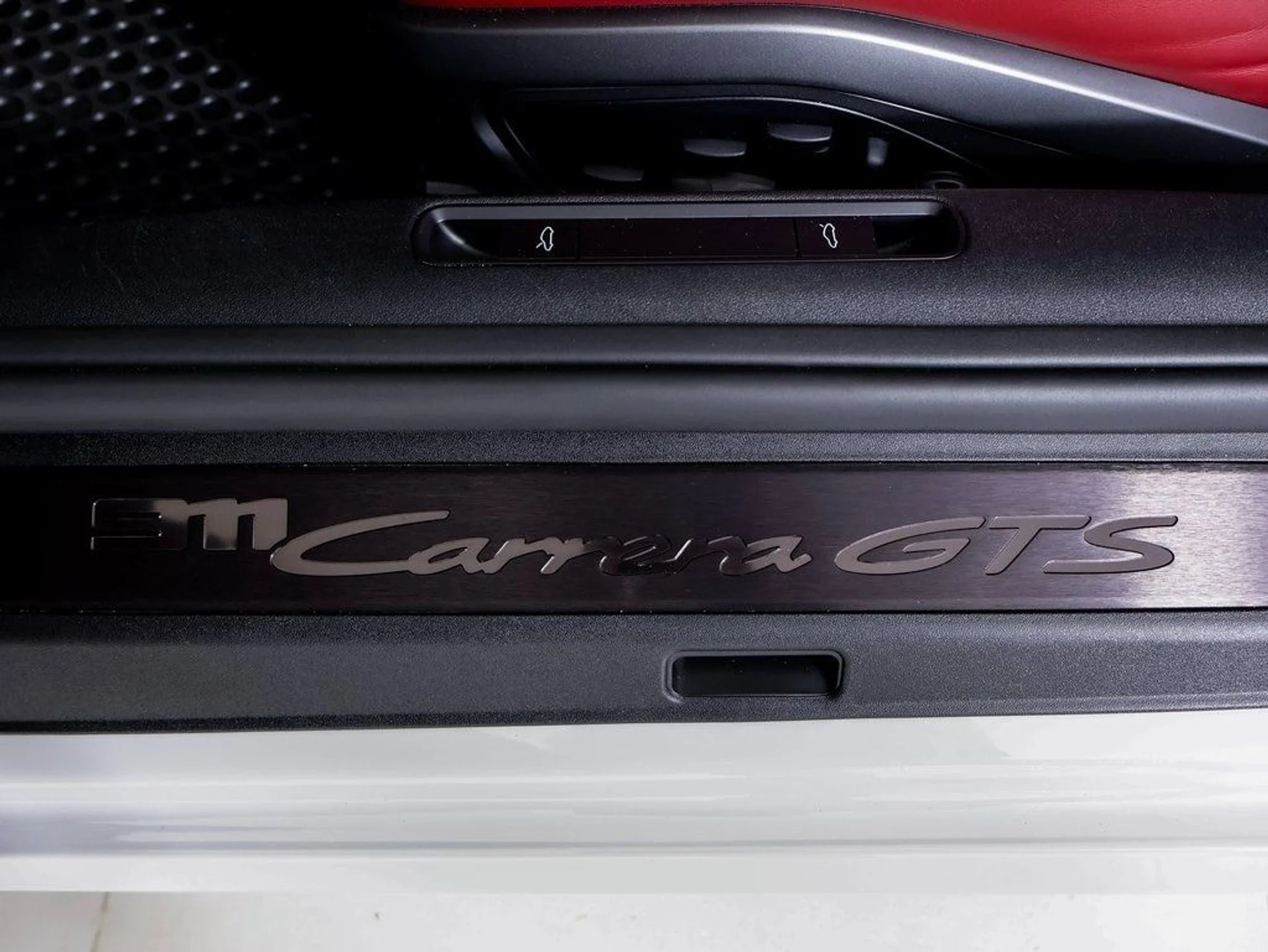 mph018_4009400219_9d827927e1c66b0dc71d62d701566a34x_9b1c79225e