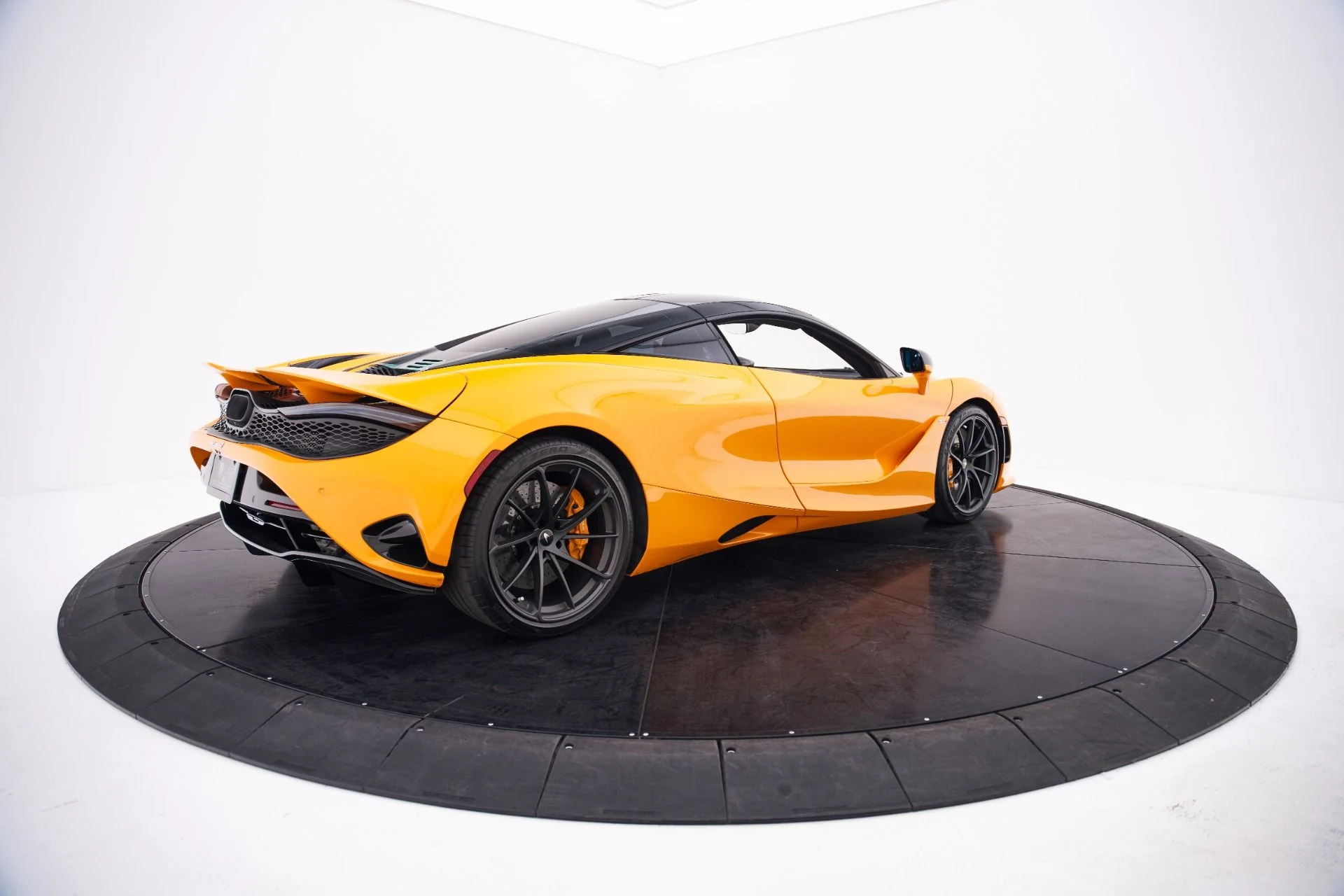 mph018_401738900_Used_2025_Mc_Laren_750_S_1793321714_6d07e72706