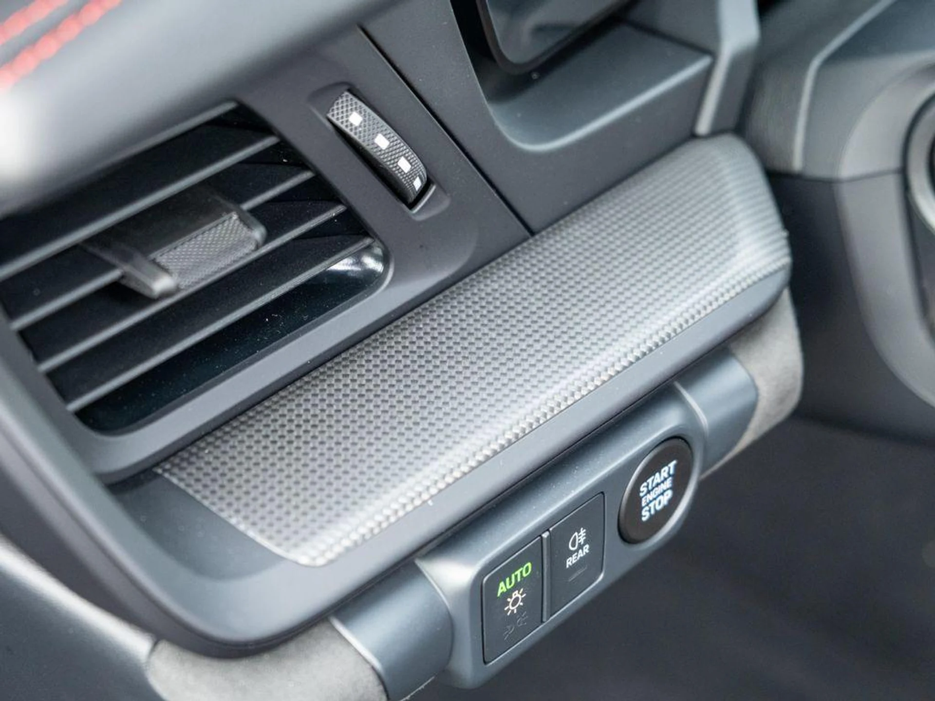 mph018_4018843939_hiq_Y_j0bx_Sx_Zdx_Ta_Q_Tdhe_DL_Sy_E_0003075805