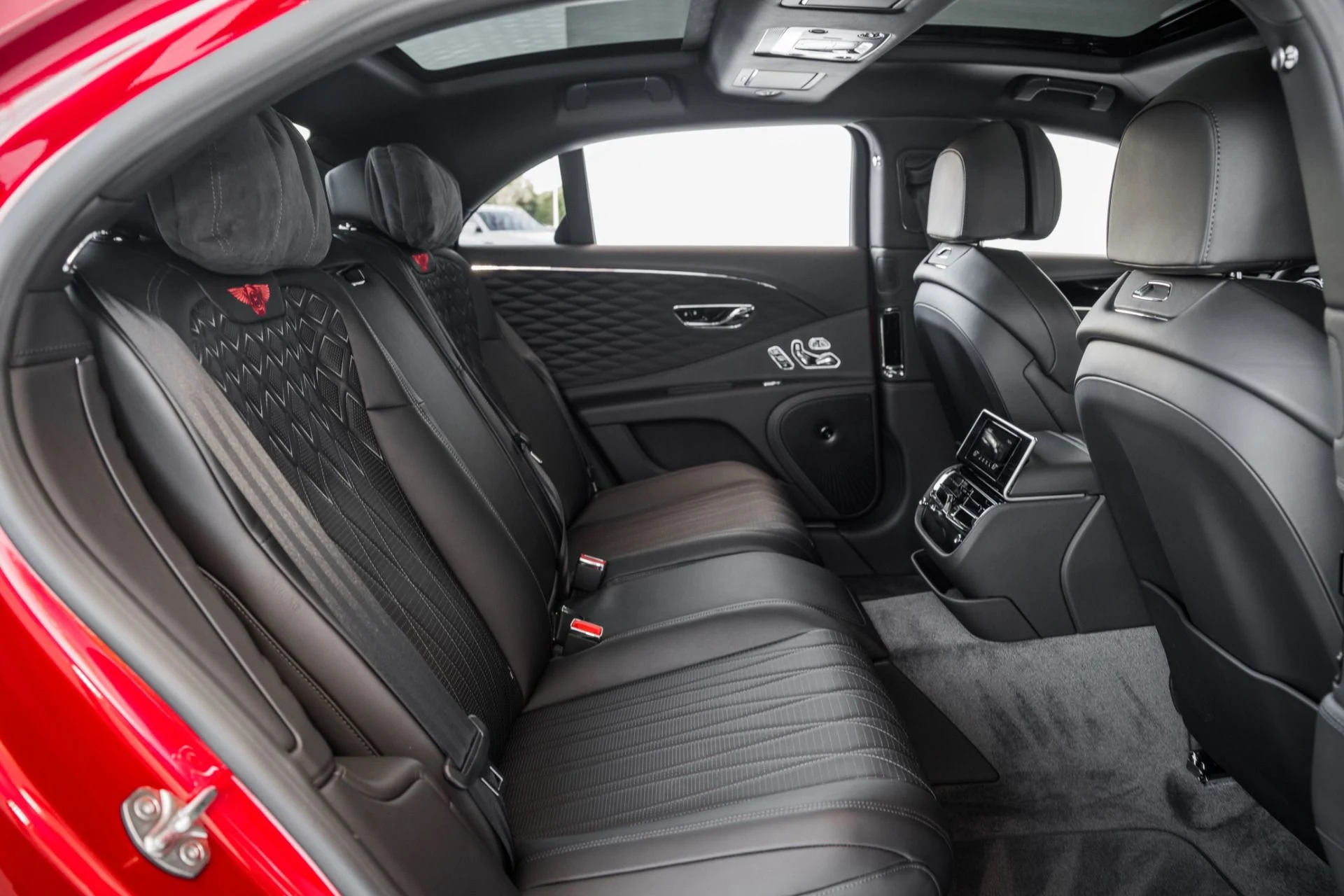 mph018_4024881913_Used_2022_Bentley_Flying_Spur_V8_1694798625_8cc9598c5f