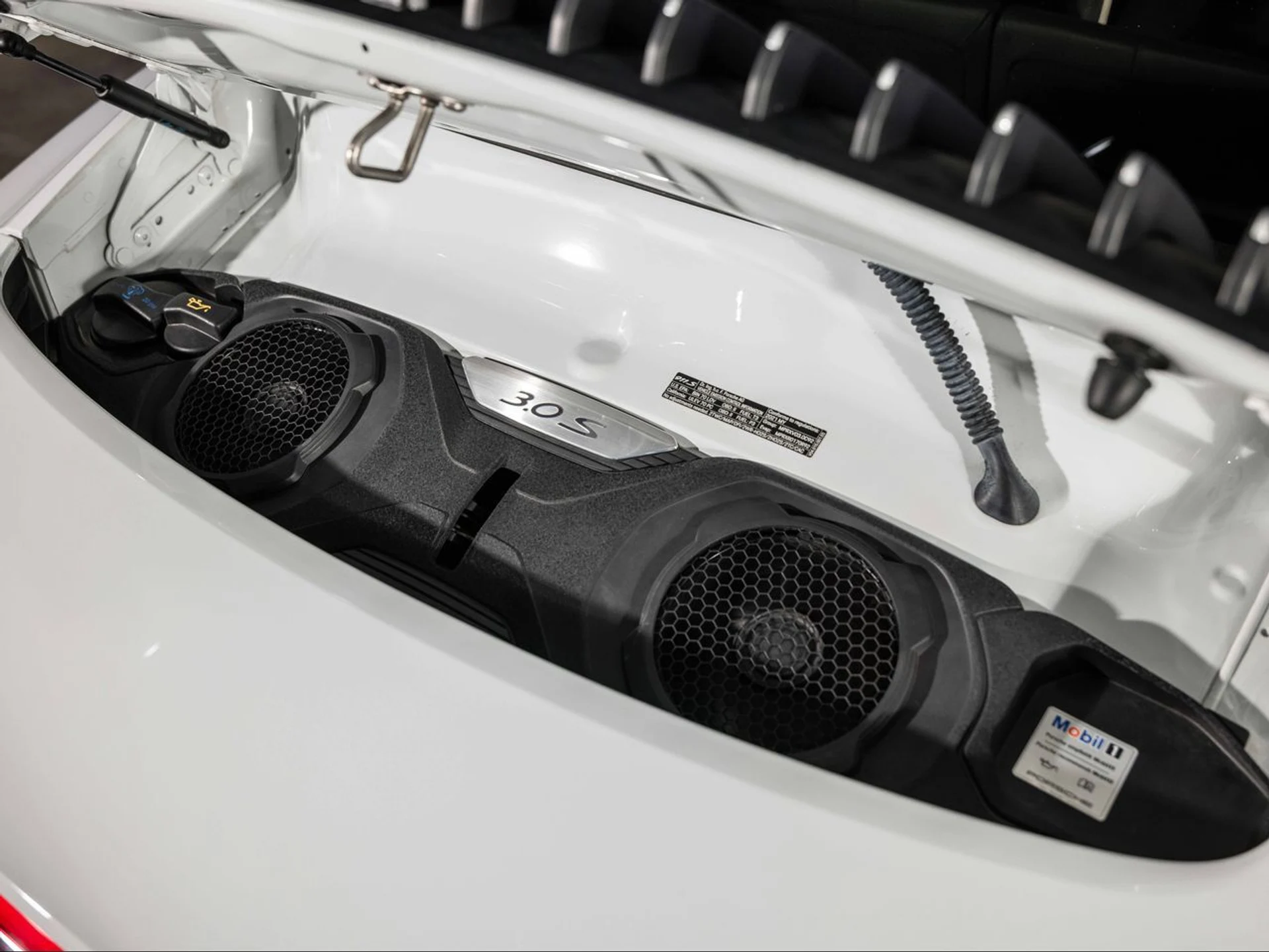 mph018_402994530_ea61f1d59f1b7f317e4182ab3f92f67a_93af98fc7f