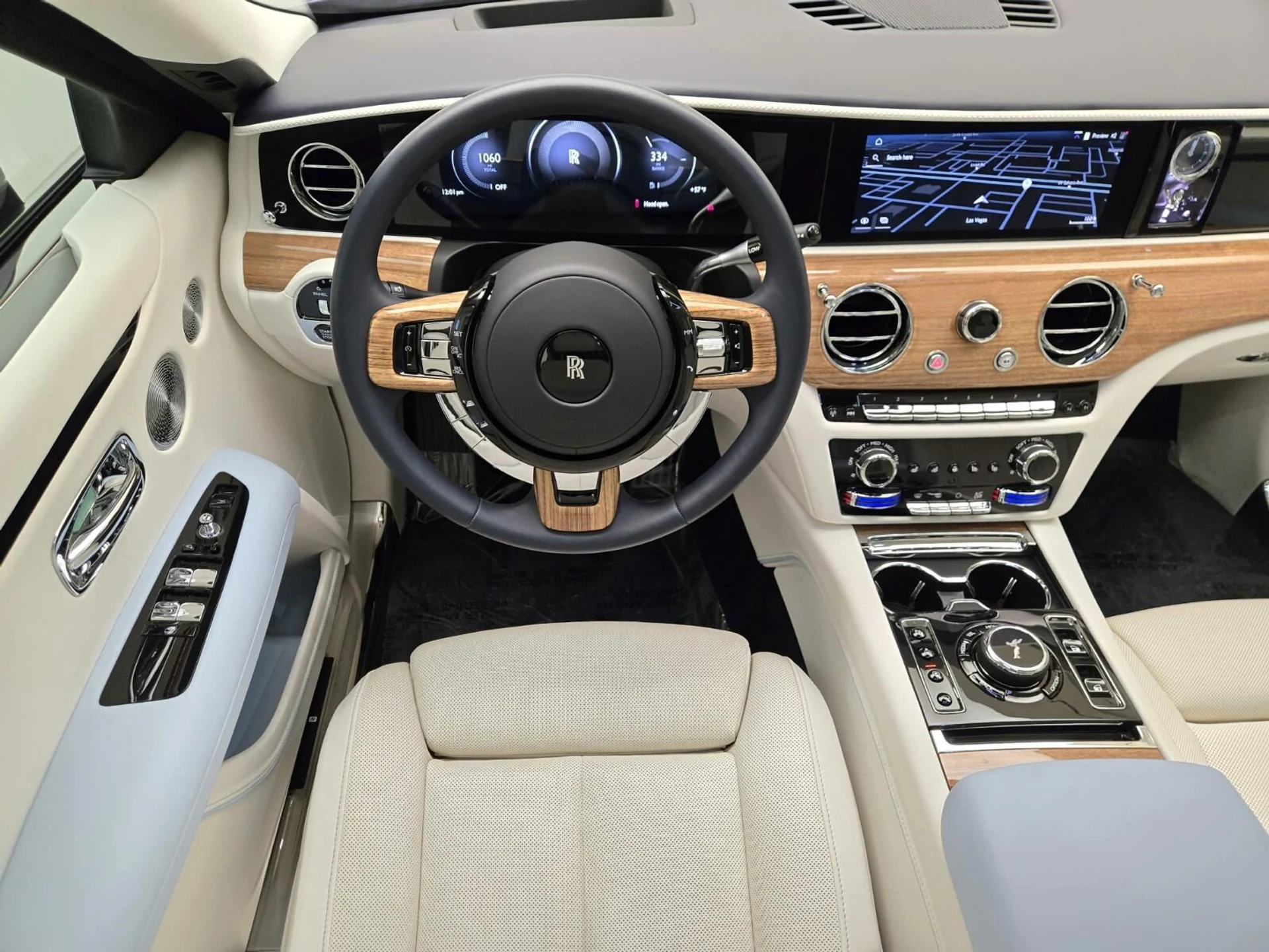 mph018_403101174_Used_2025_Rolls_Royce_Ghost_1769583063_b8d4512606