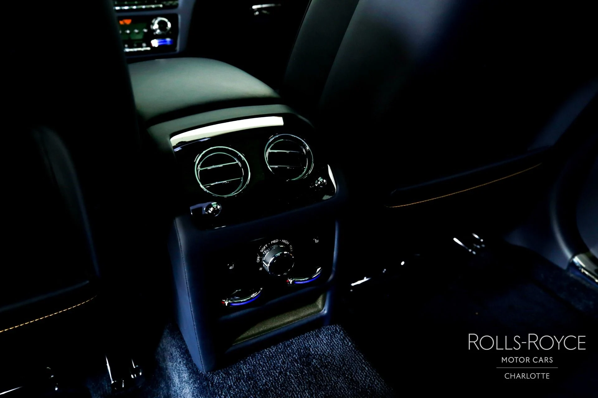mph018_4035244905_Used_2022_Rolls_Royce_Ghost_1751579647_c9f094f468