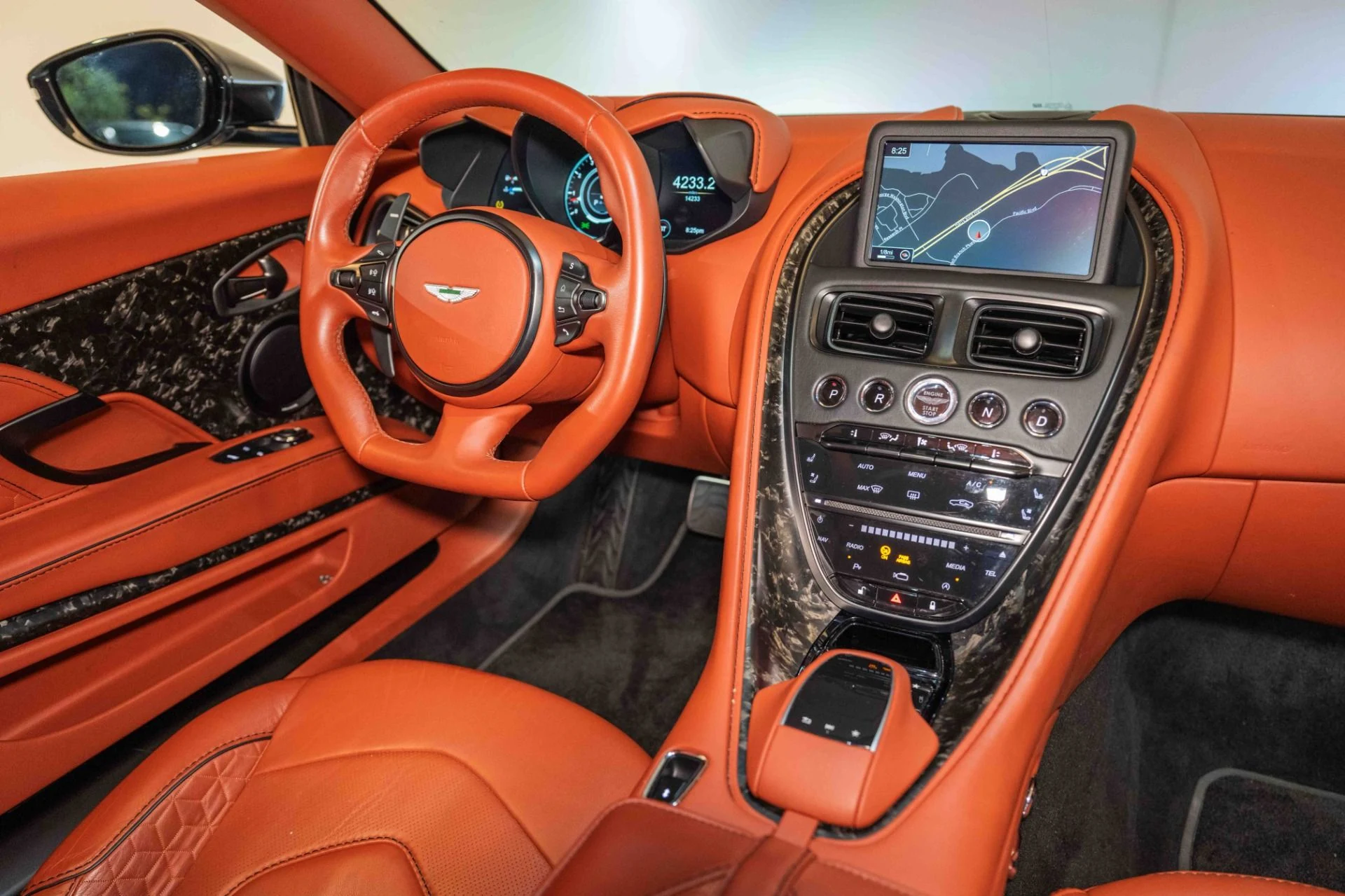 mph018_4045726418_Used_2019_Aston_Martin_DBS_Superleggera_1726670802_f1d7cd4b77