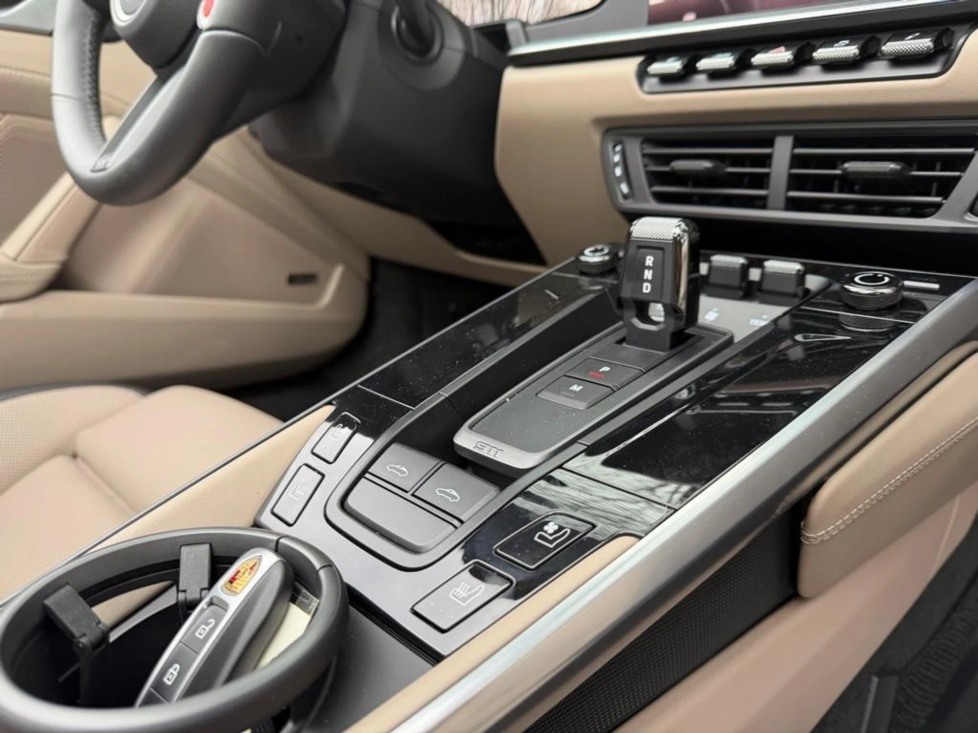 mph018_4049893207_a_OPX_nn_A4sxol_Th_BD_Pbtmkg18_I_8f32075846