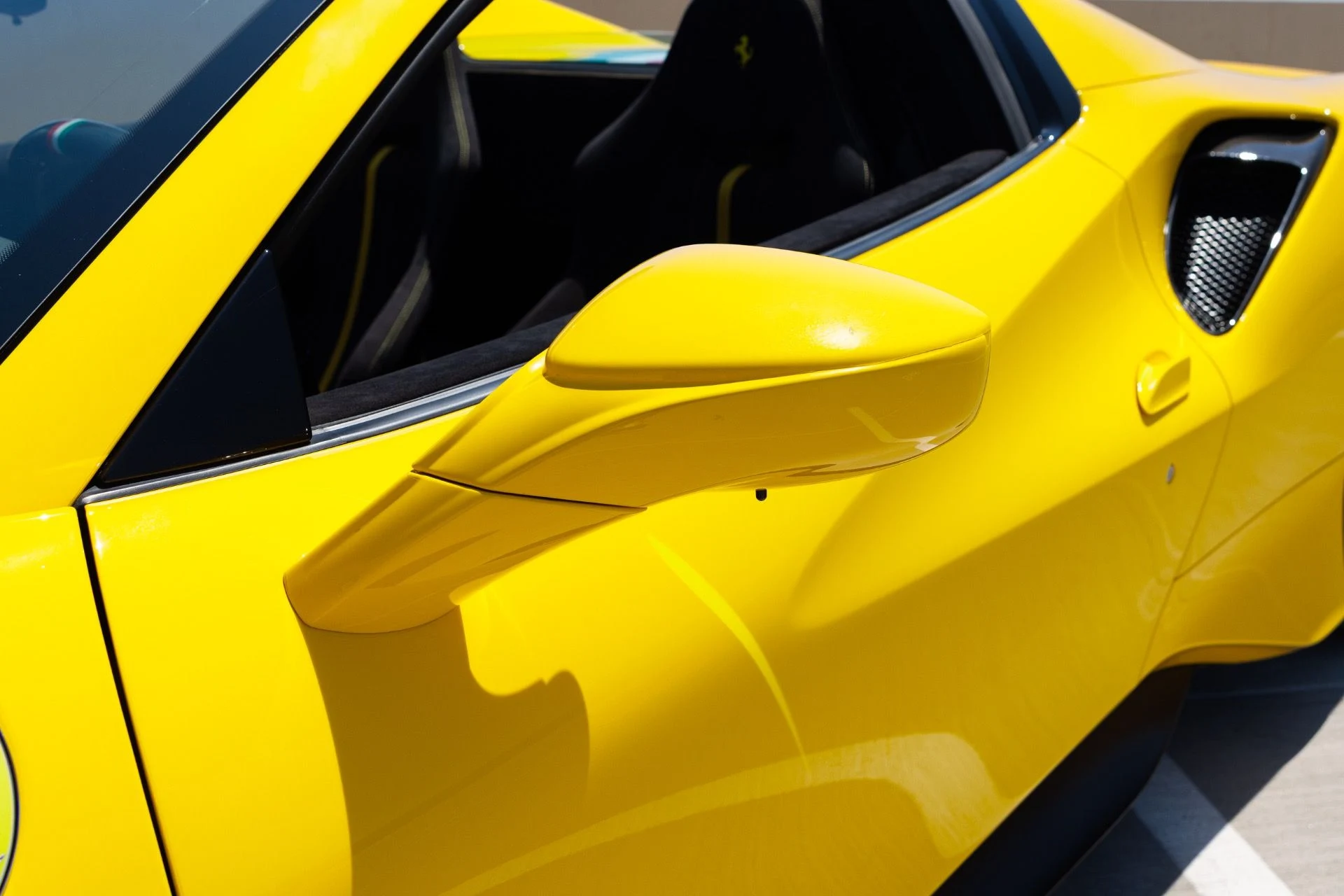 mph018_4050504534_Used_2020_Ferrari_488_Pista_Spider_1785218764_c2cb578bb3