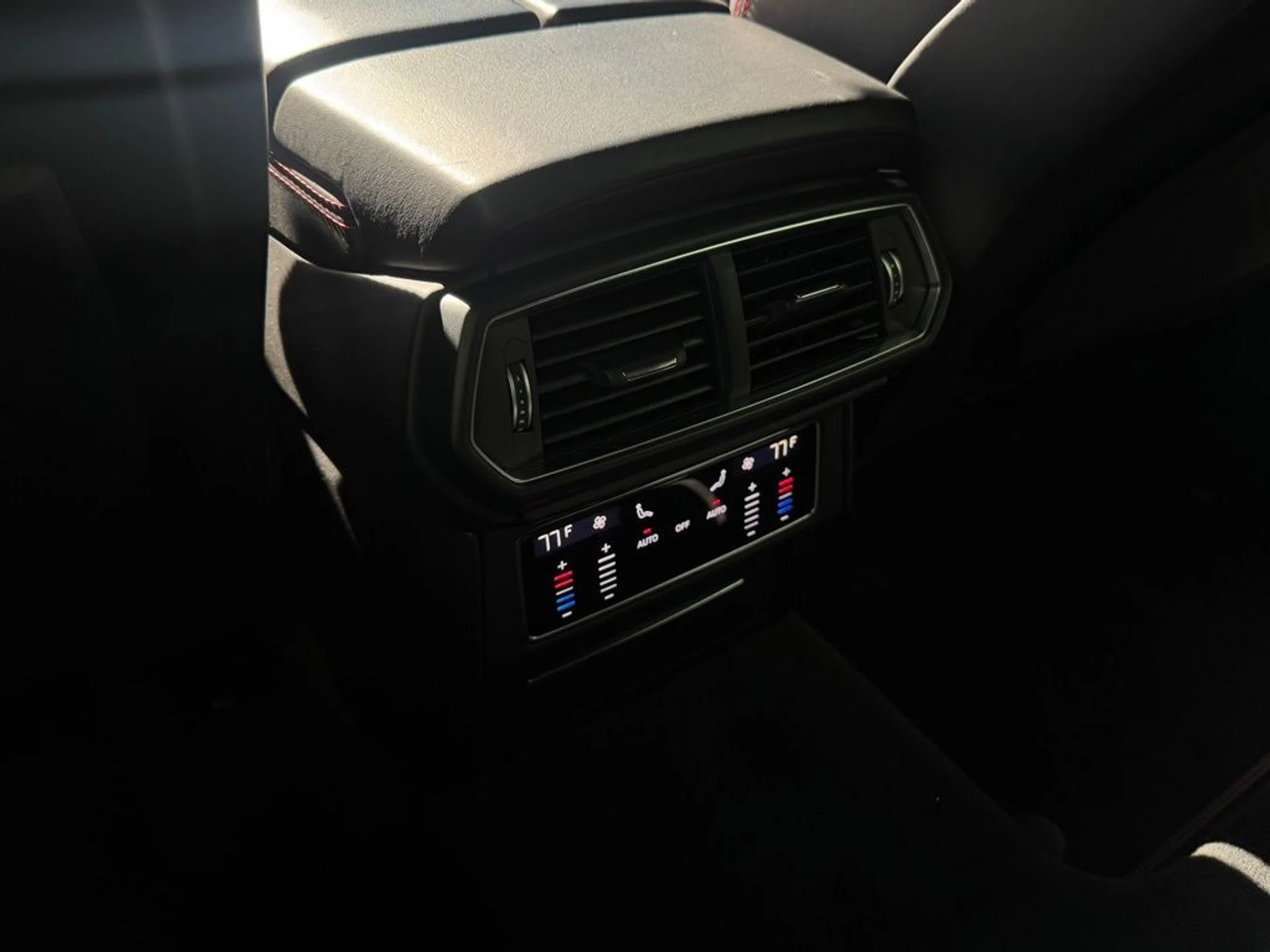 mph018_4054836121_578b94337ac6a7d2a5737355d52489f2x_89aa57a148