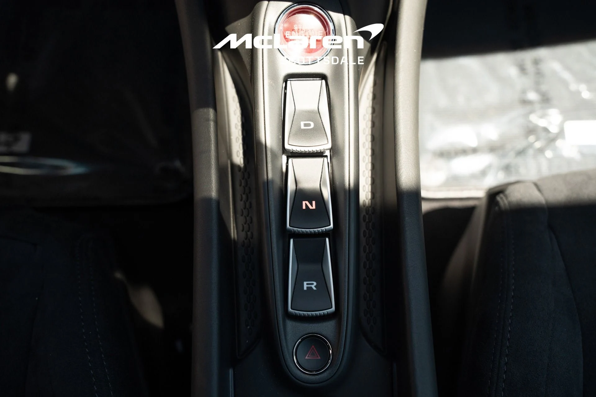 mph018_4060360078_Used_2023_MCLAREN_ARTURA_1747946704_9ee37ec7af