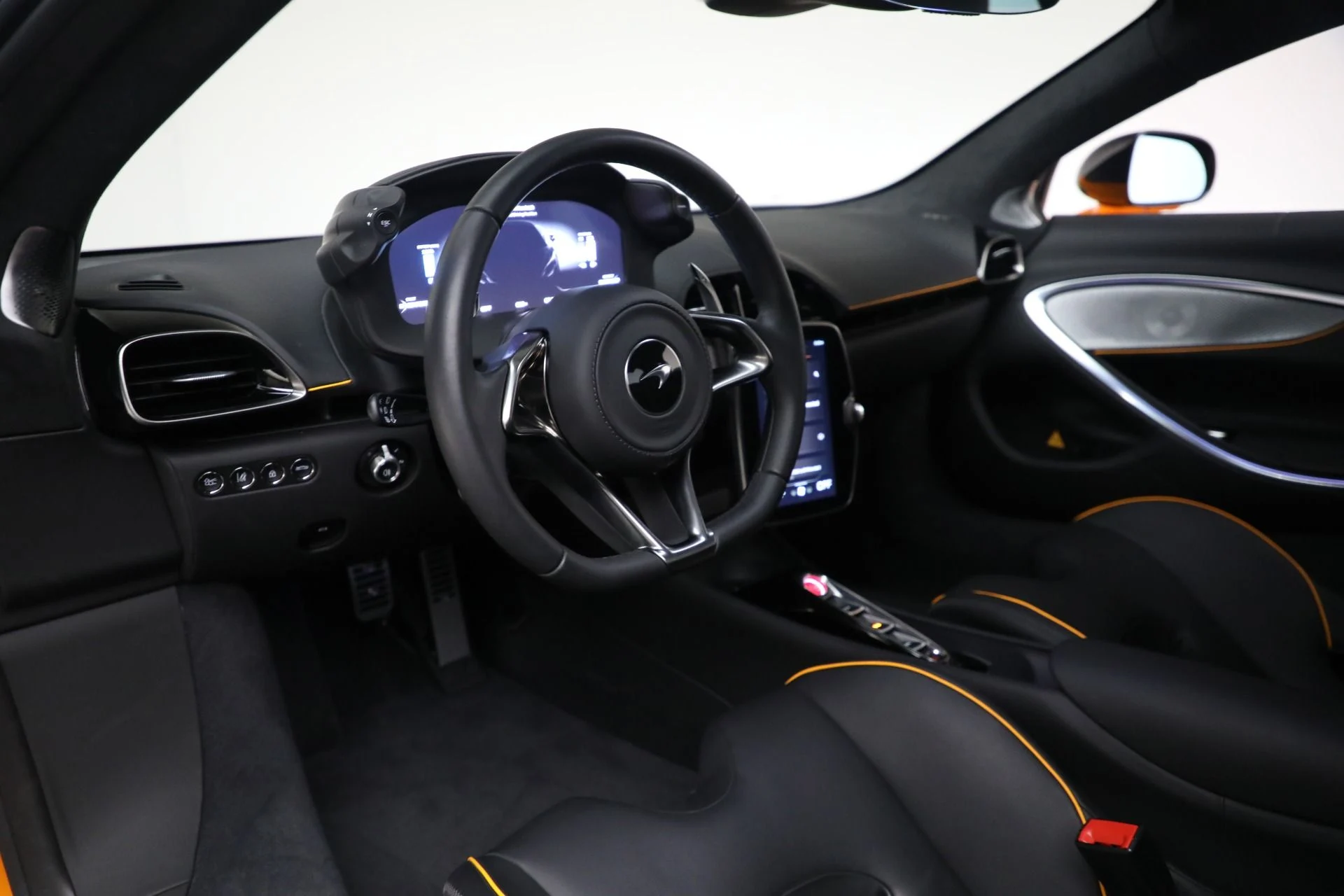 mph018_4060607763_Used_2024_Mc_Laren_Artura_Tech_Lux_572352871f