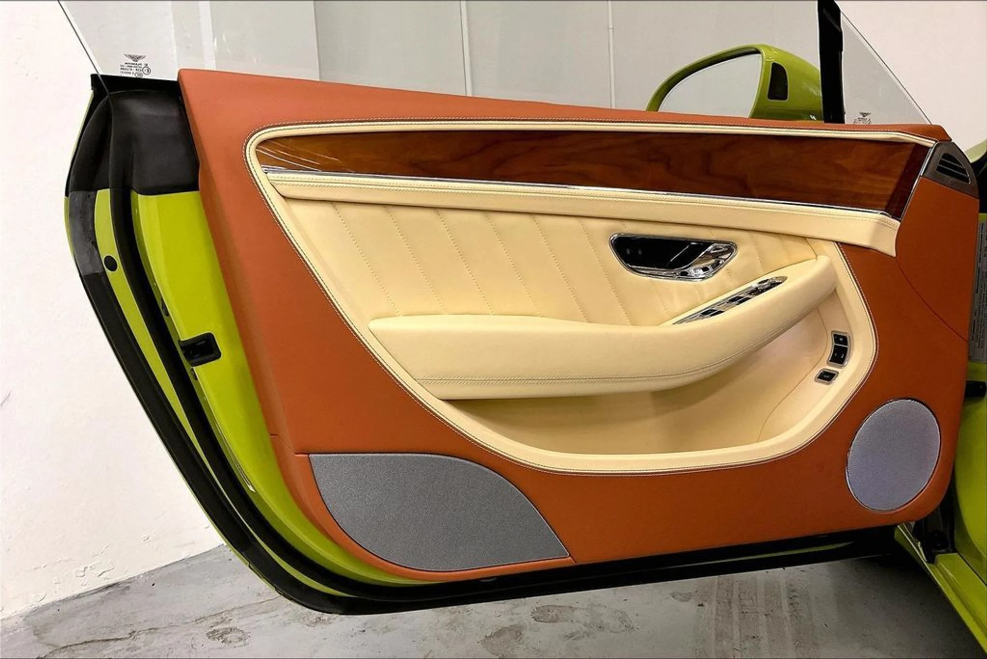 mph018_4065382933_bbe07162fb0d81f4b781e5981ea81d72x_07b3adc01f