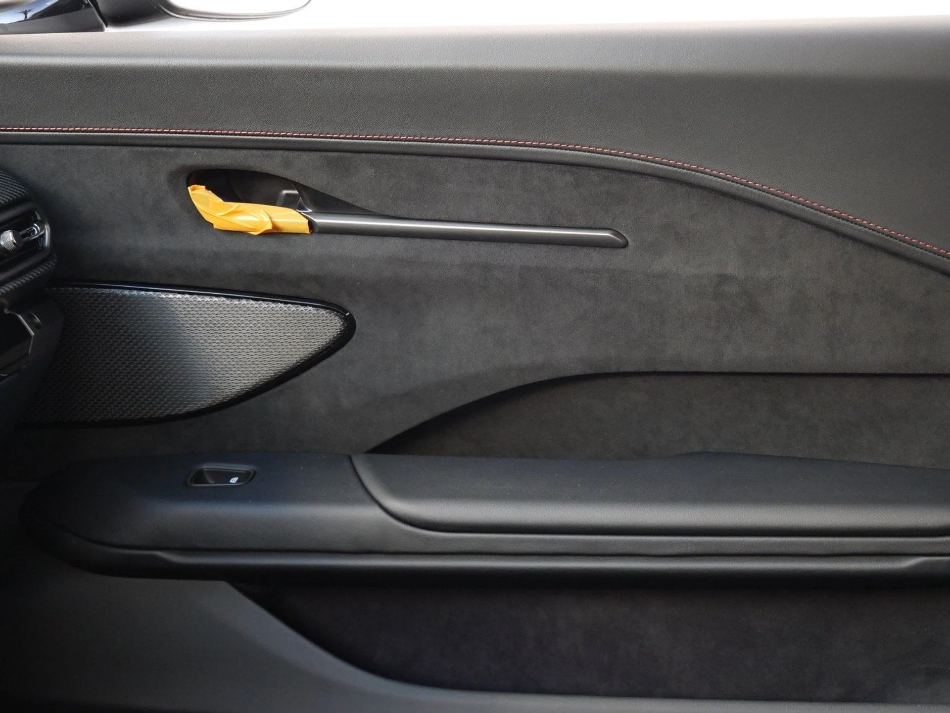 mph018_4069258823_d2f17c33191060f315c49733d86e278cx_70024dd81f