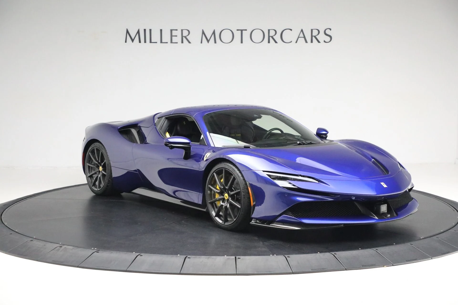 mph018_4071858387_Used_2022_Ferrari_SF_90_Spider_3ee8479a3e
