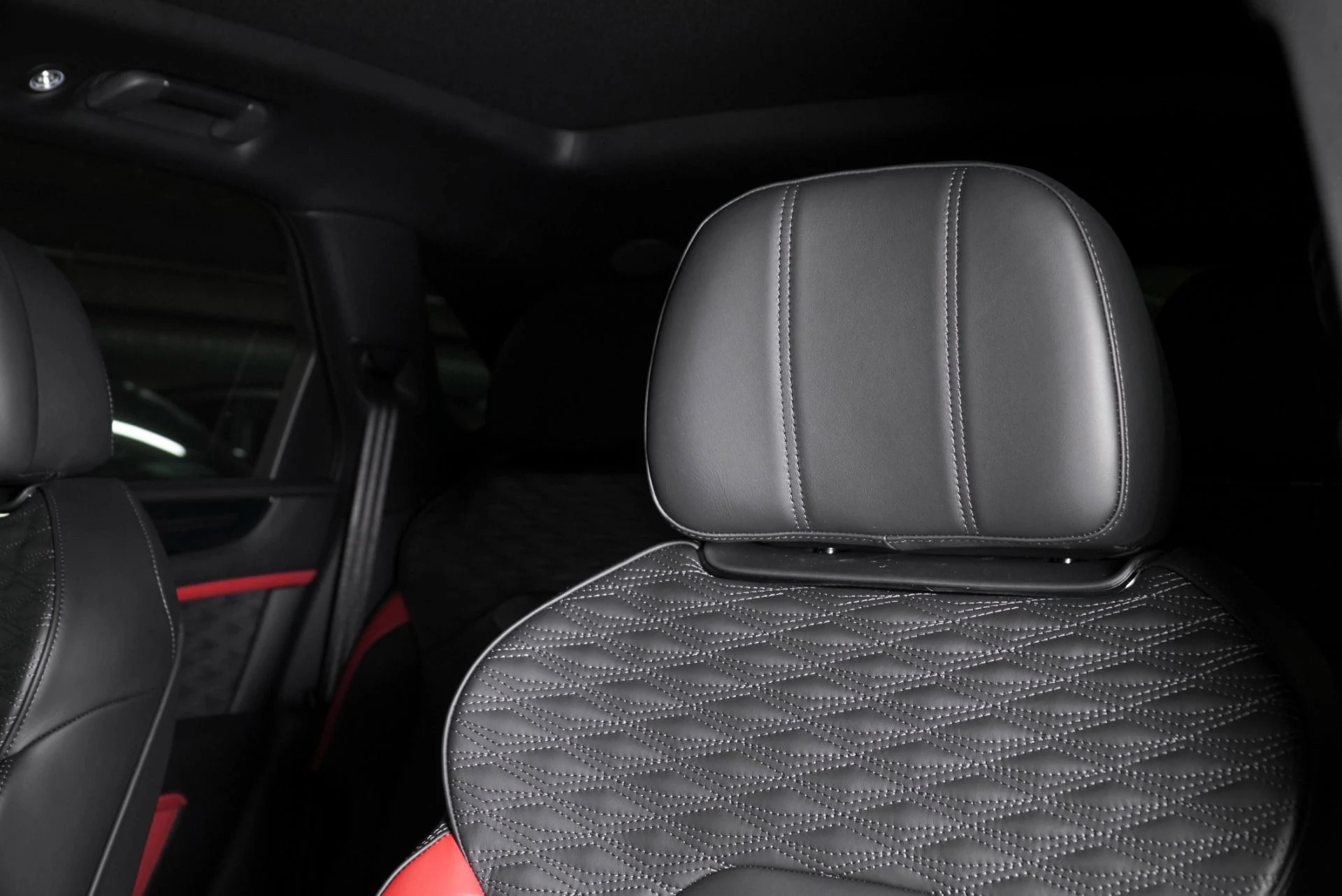 mph018_4073925223_New_2026_Bentley_Bentayga_Speed_1771896235_85f29ae8c8