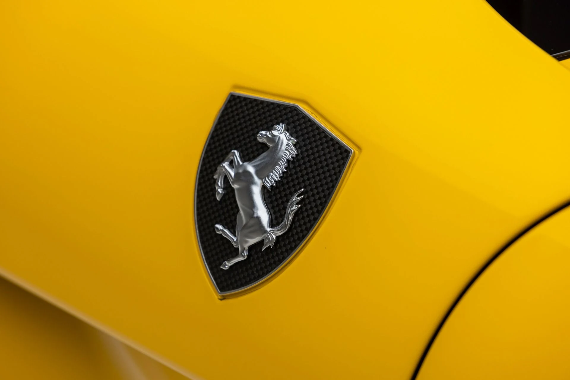 mph018_4075732384_Used_2014_Ferrari_F12berlinetta_1766171664_469f73c74c