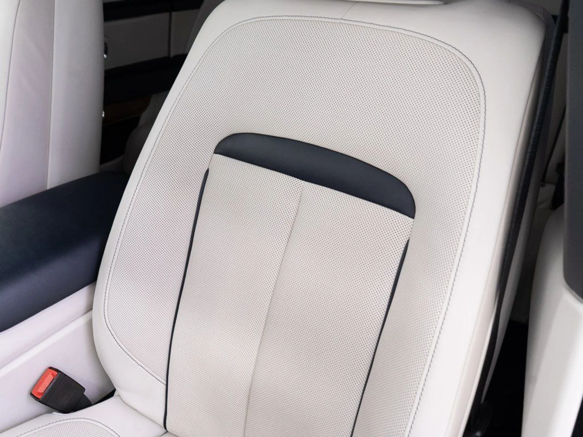 mph018_4077167389_af2f541e0779e5492f29351e87541e08_2f535d4043