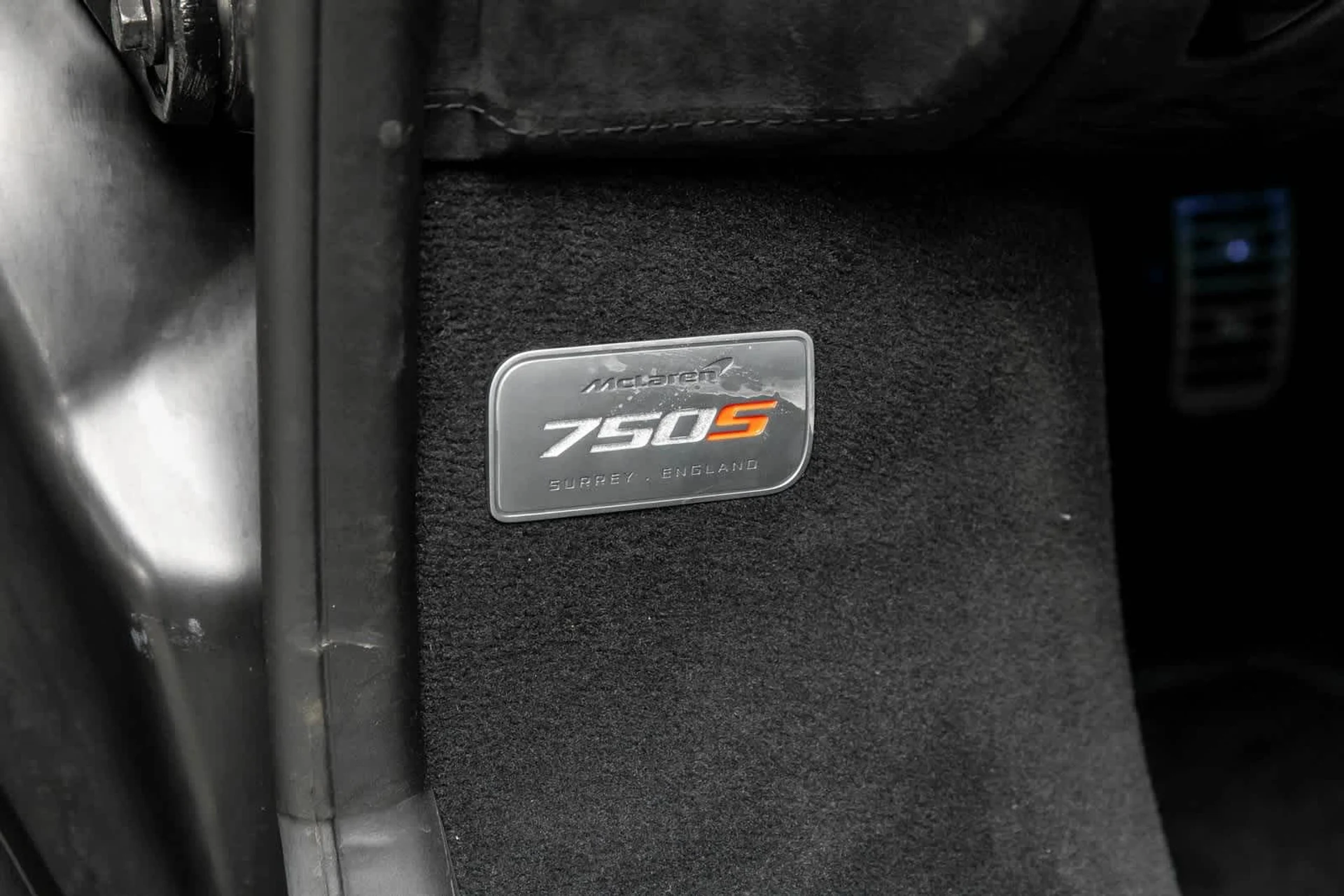 mph018_4079002716_19_c88b997eac