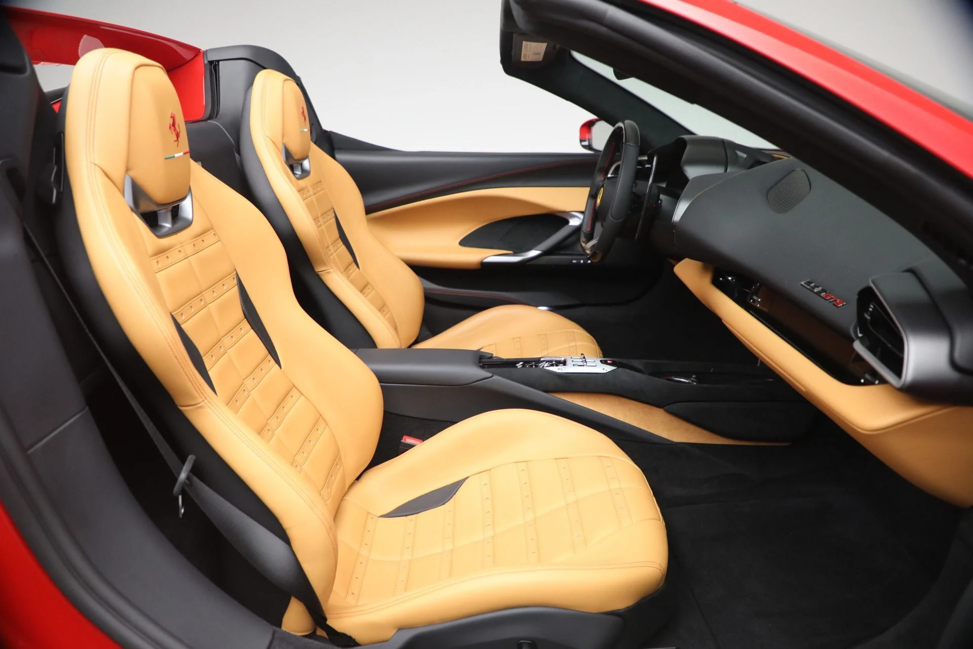 mph018_4083731122_Used_2025_Ferrari_296_GTS_1780609887_4bab71ee38