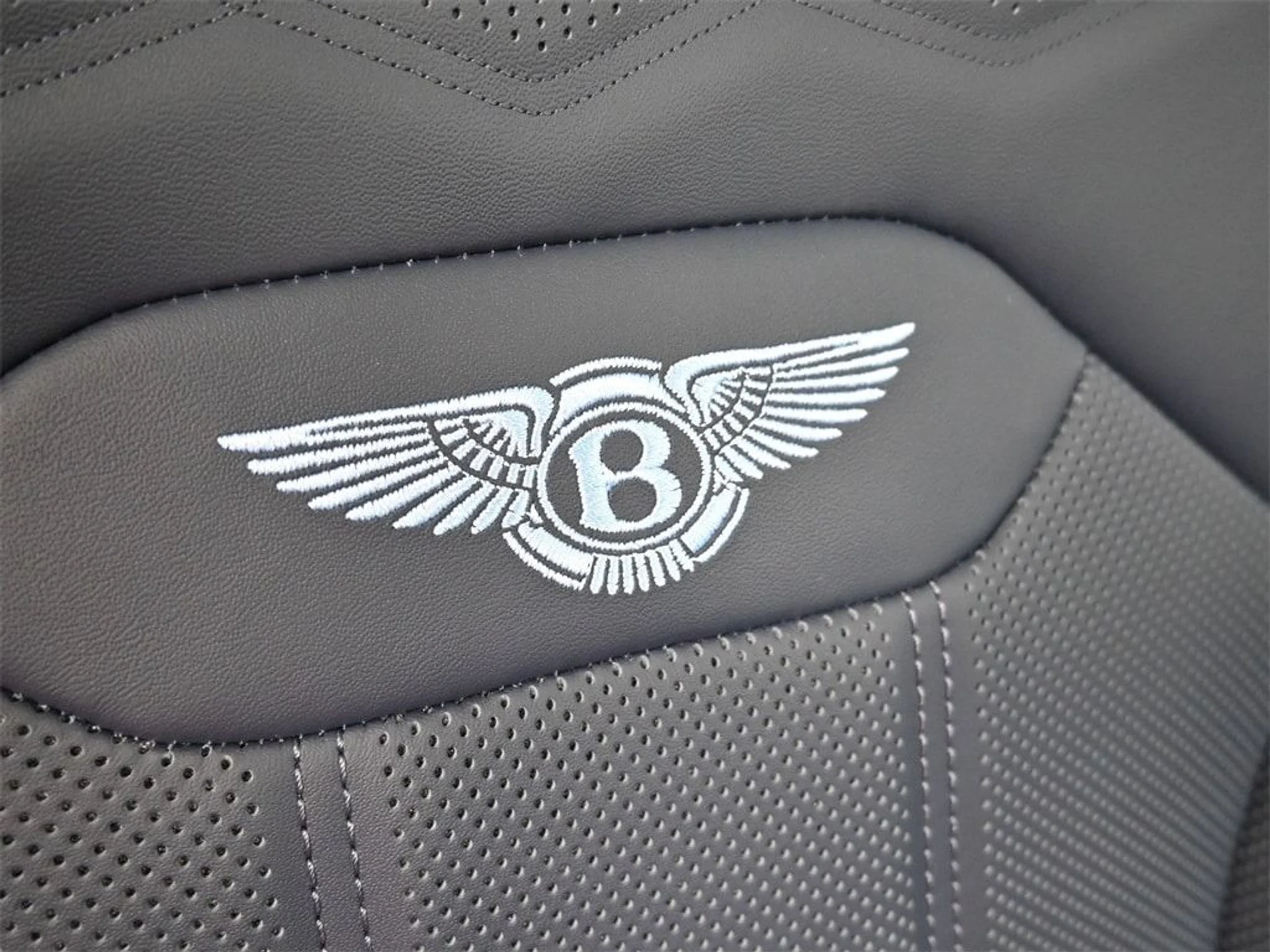 mph018_4091749696_d32063e96760195a4c3074189205d17cx_3f9447014b