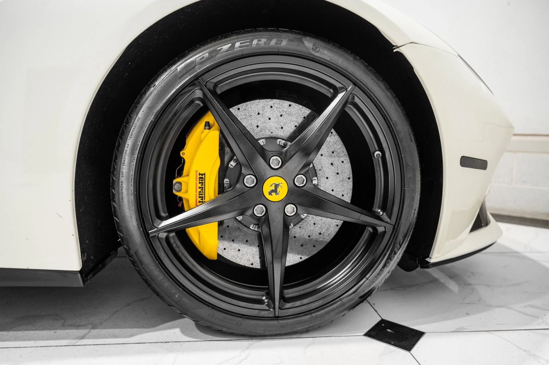 mph018_4096450047_Used_2017_Ferrari_F12berlinetta_1784393141_1834aa0153