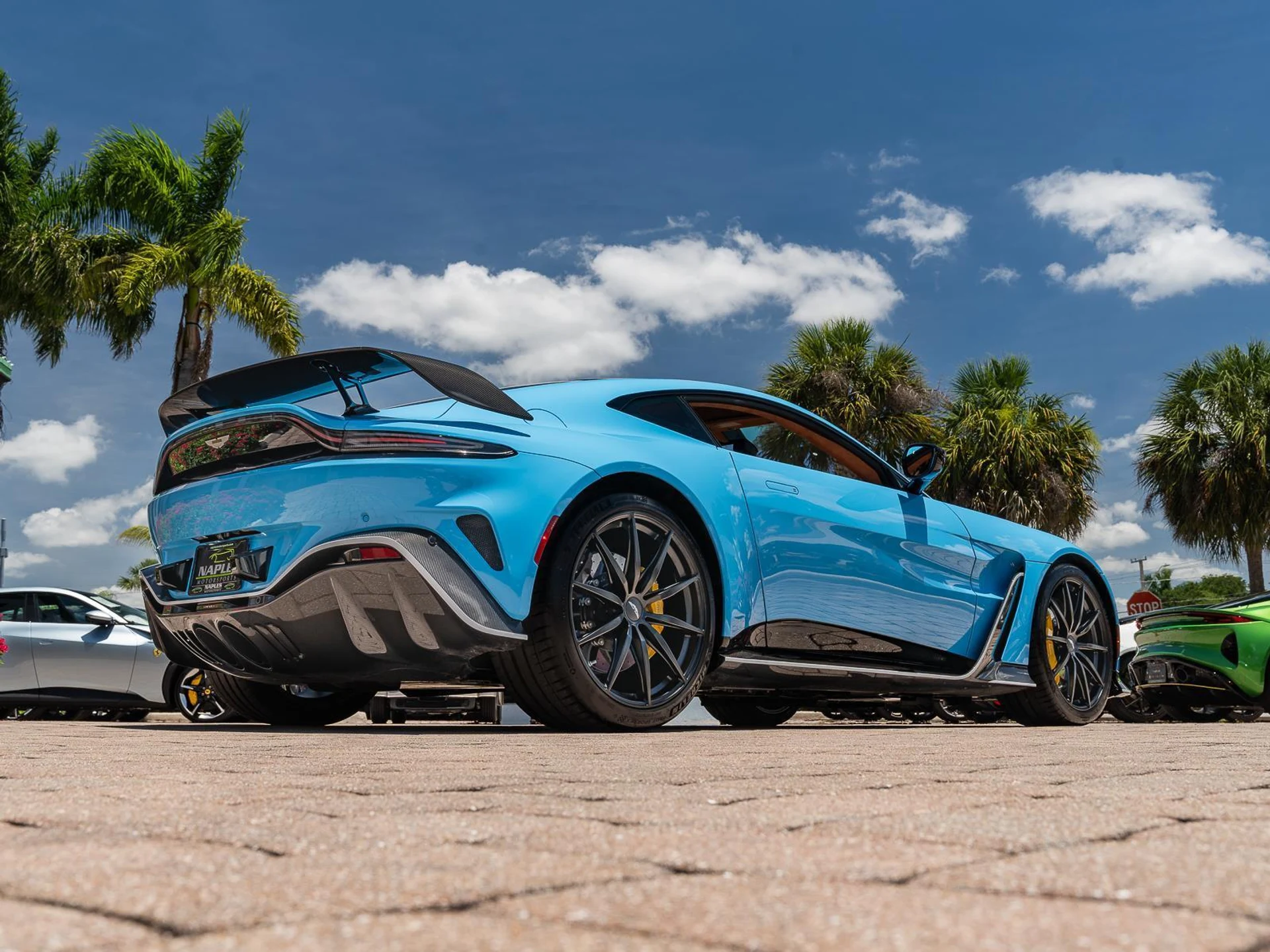 mph018_4102562914_Used_2023_Aston_Martin_Vantage_V12_1780952612_9b561af5fb